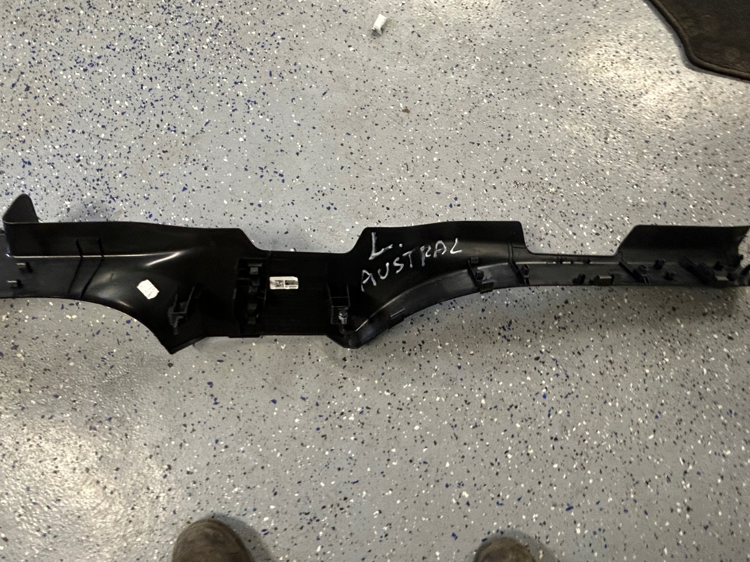 RENAULT AUSTRAL lišta PRAHU levá 769520406R