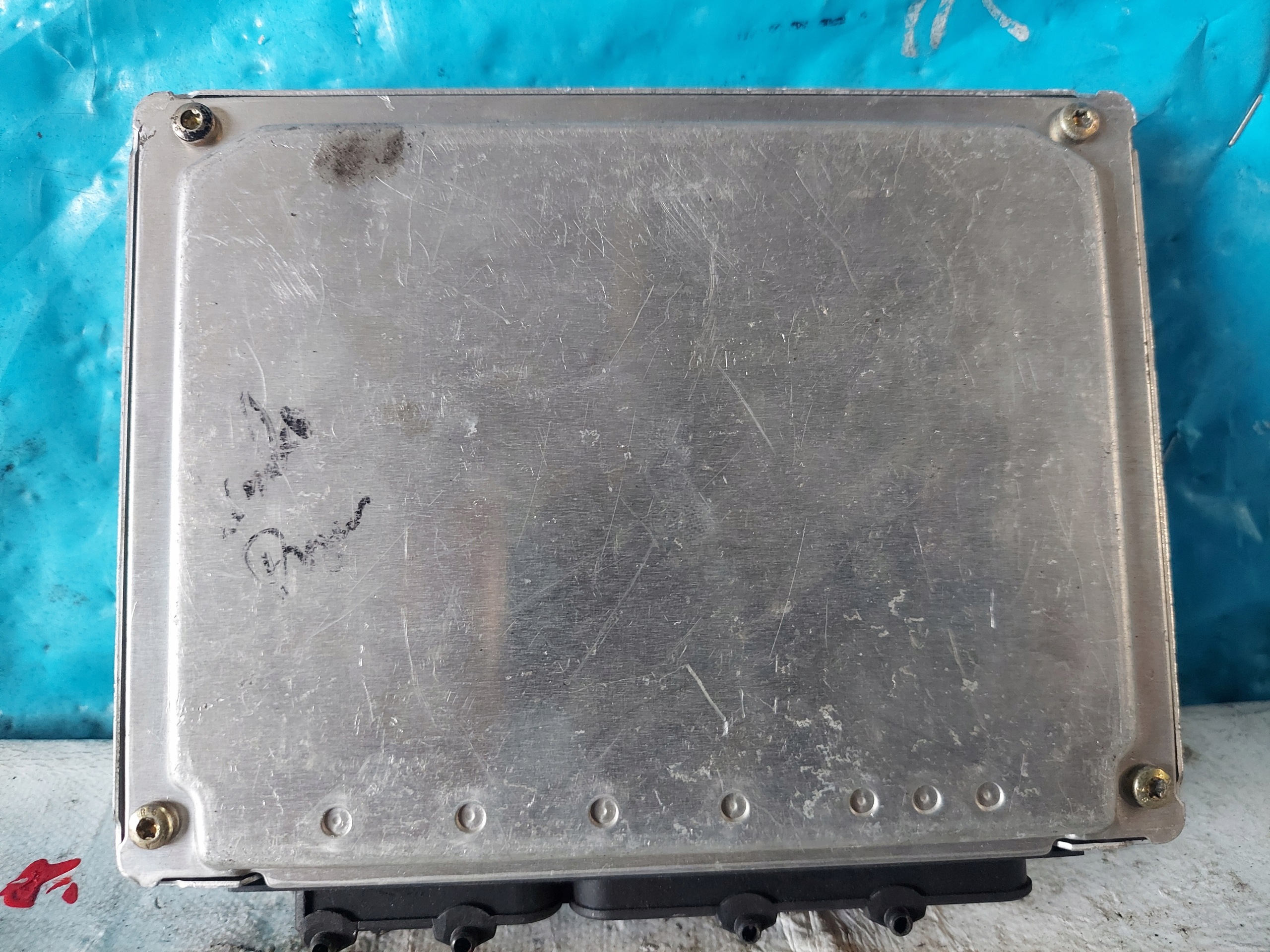 PASSAT B5 2.3 B 071906018D unité de commande électronique uce moteur