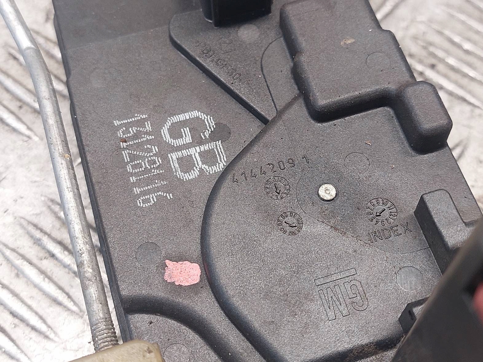 lock door right rear part OPEL ASTRA H 13128116