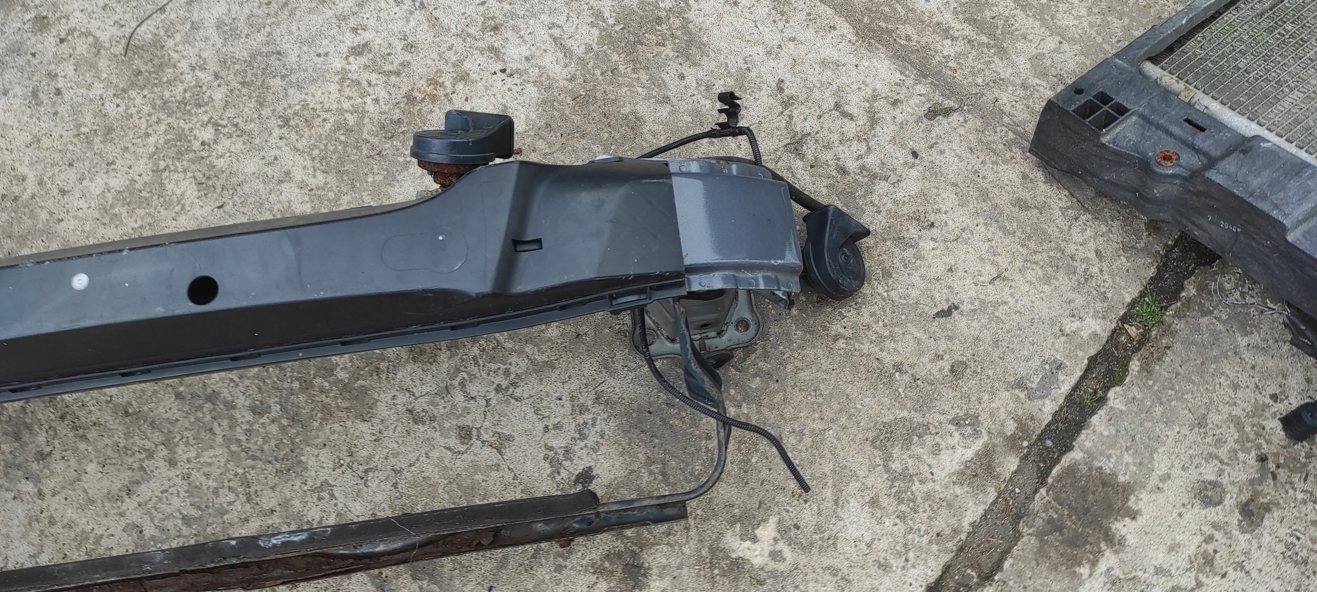 pillar sider below bumper volvo v50 s40 II