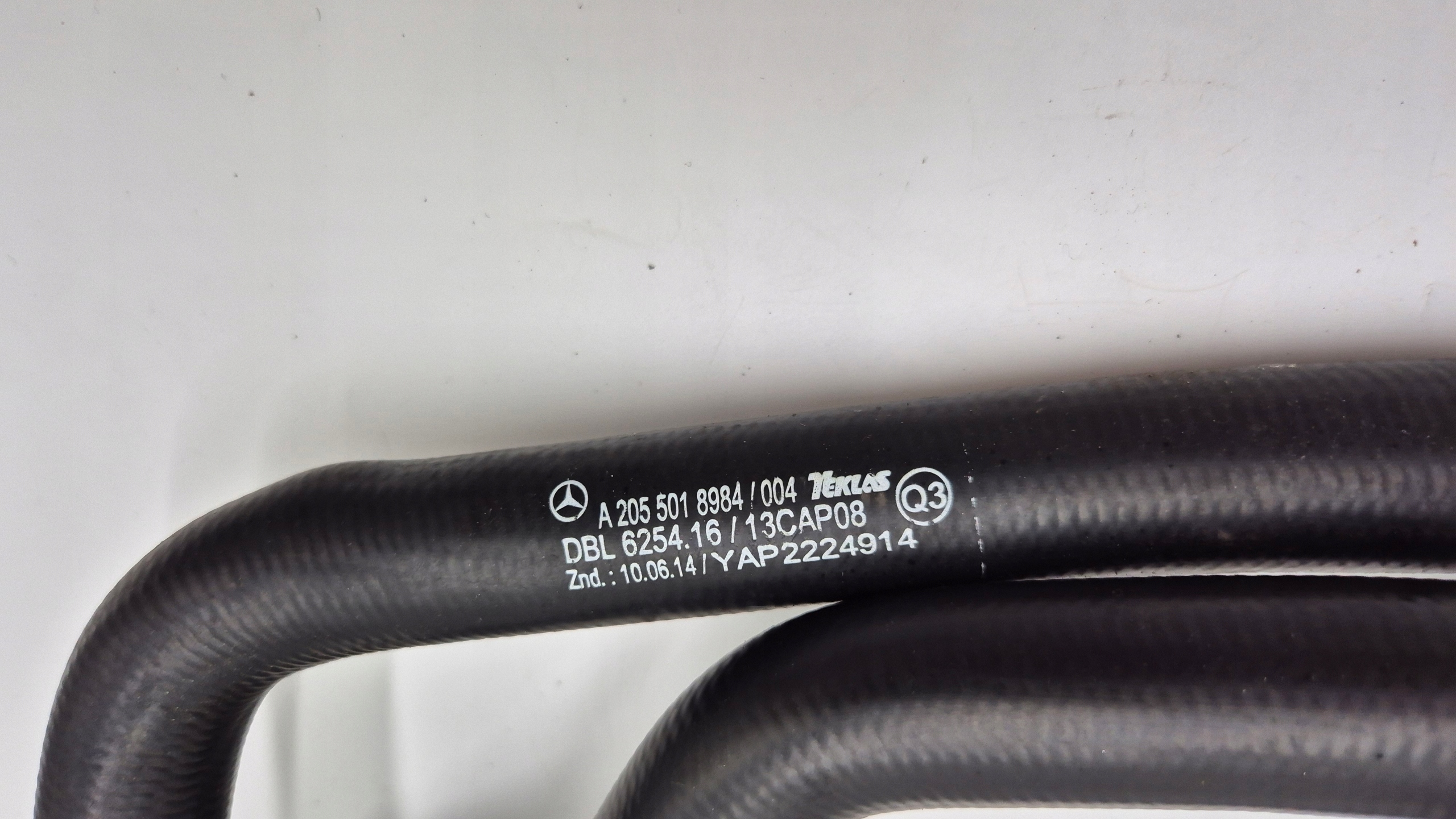 crijevo prijenos vode 2055018984 MERCEDES W205