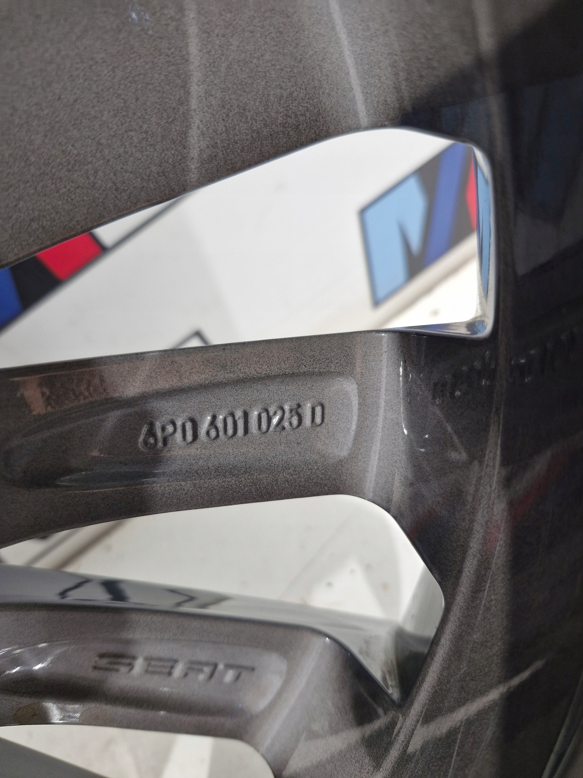 SEAT IBIZA disk 6P 6F 16 CALI 7J ET 43 6P0601025D