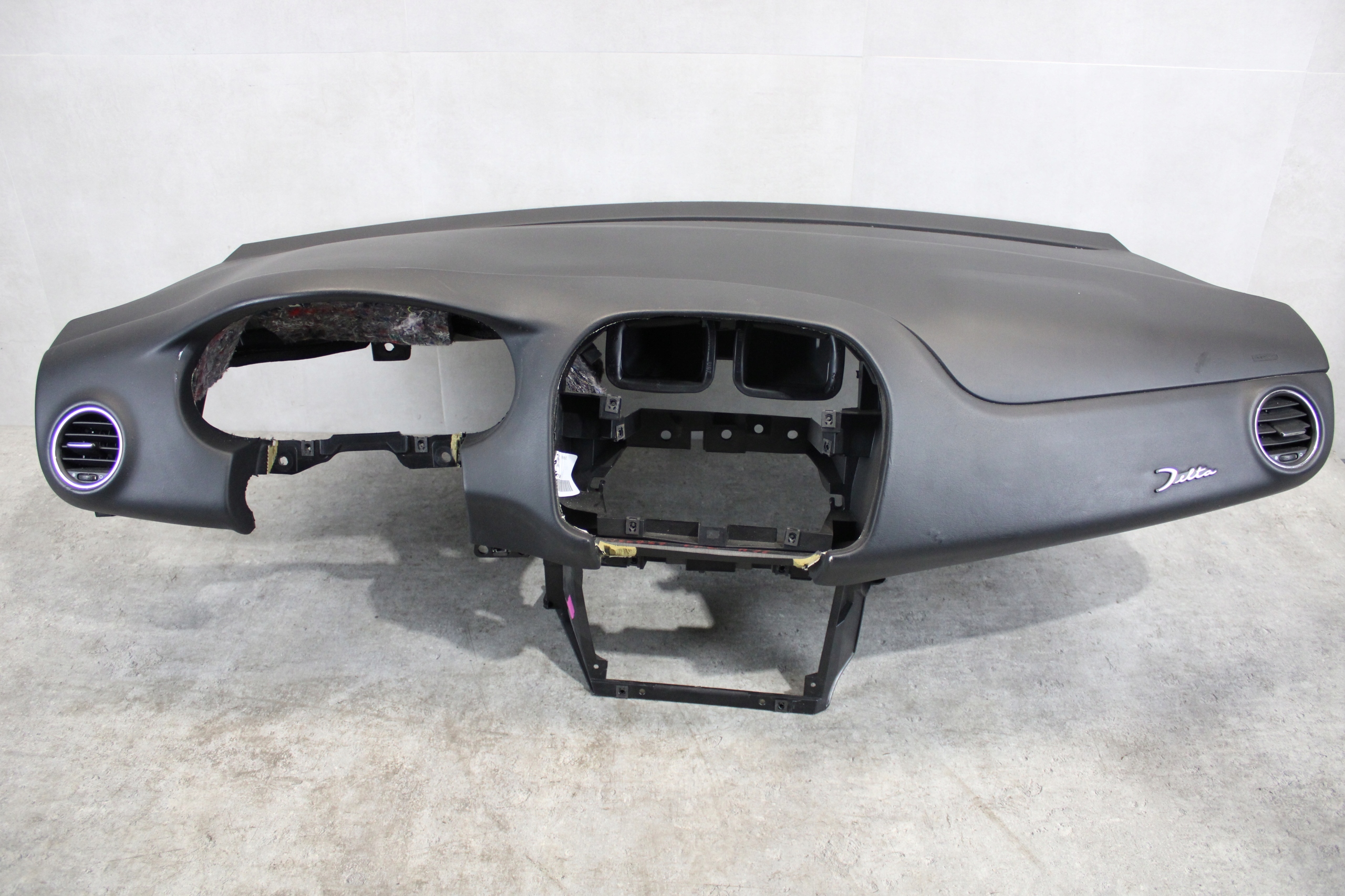 КОНСОЛЬ LANCIA DELTA III