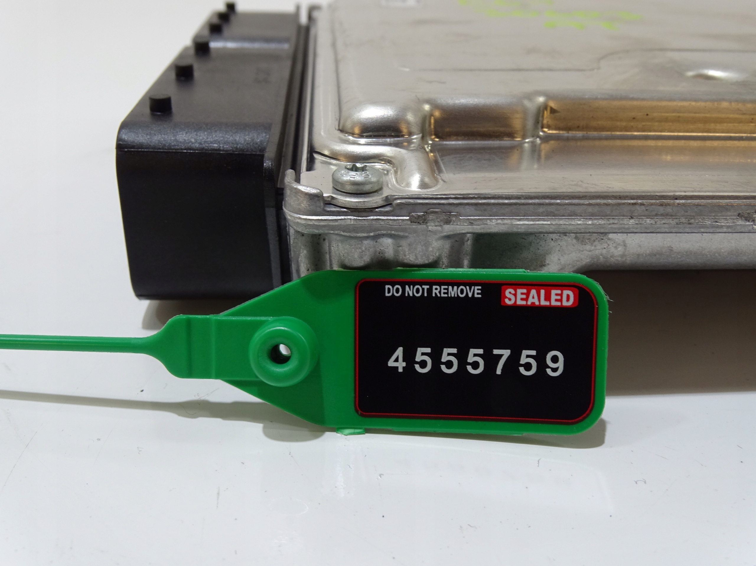computer control unit of the engine BMW E60 E61 306D3 3.0D 7808222 (4555759)