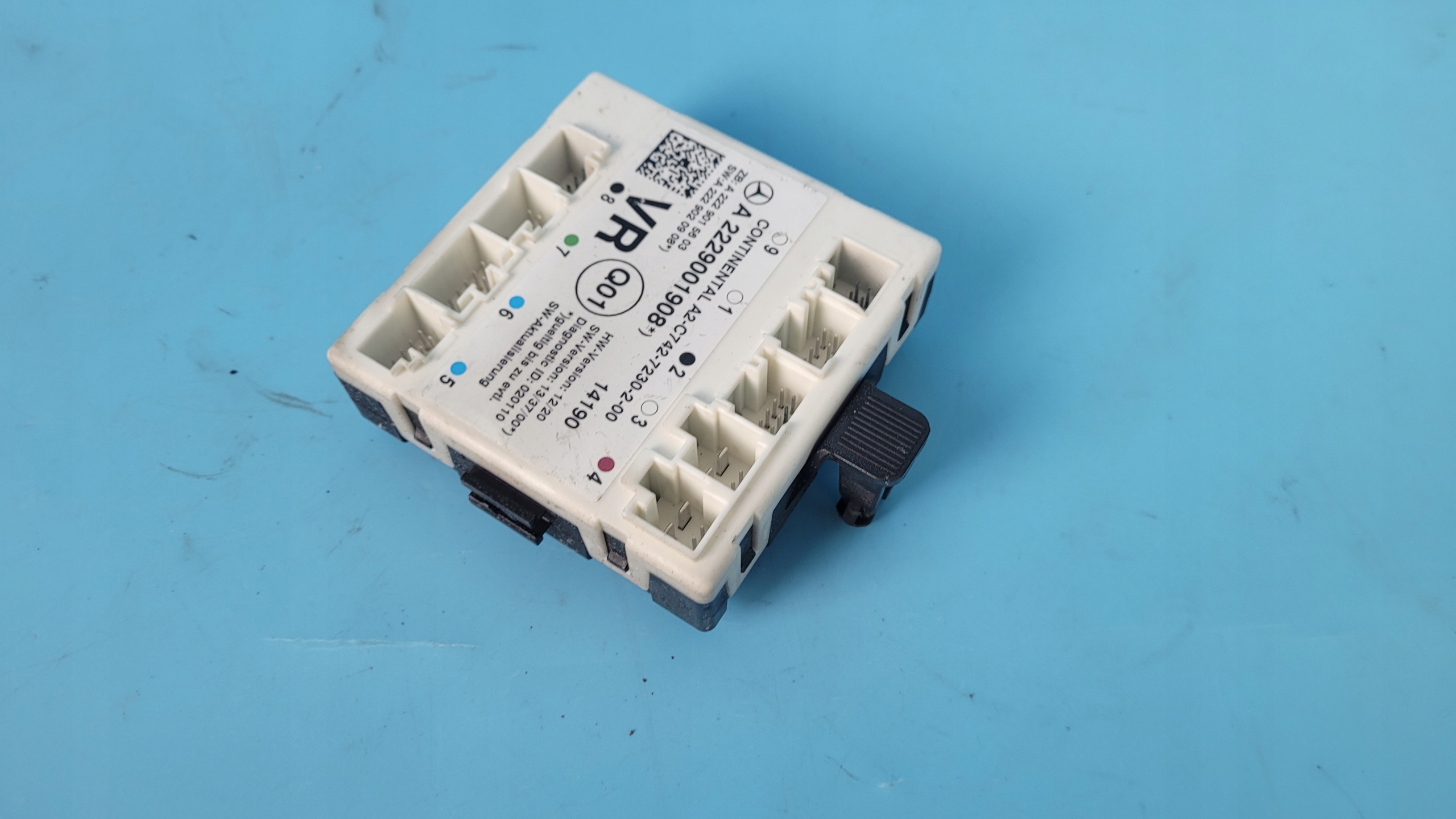 2229001908 - W205 C220 дверной модуль A2229001908