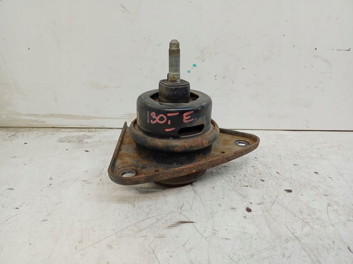 KIA CEED HYUNDAI I30 engine mount 1,4 1,6 06
