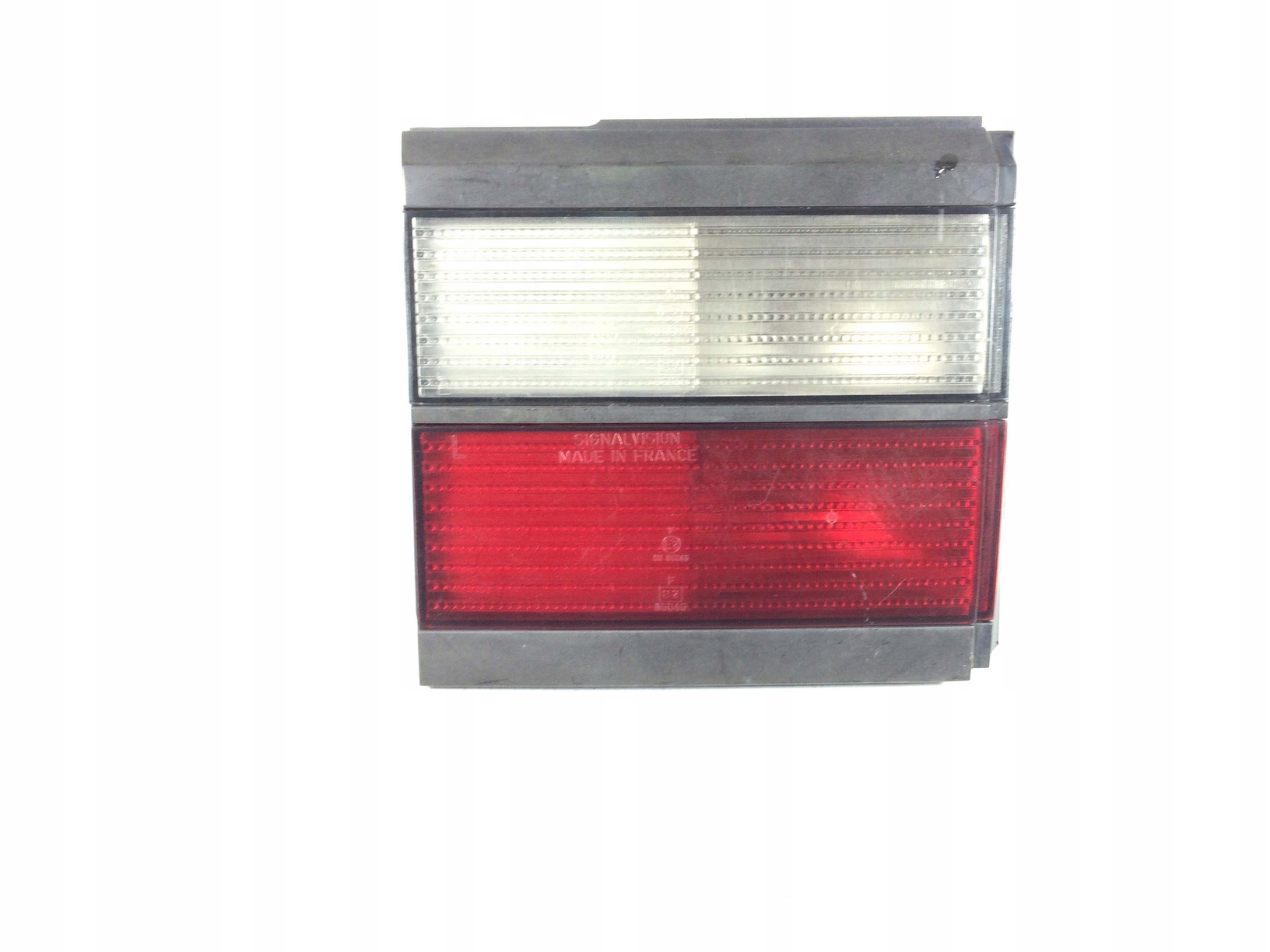 light rear VW PASSAT (3A2. 35I) 1.8 left 333945107 SIGNALVISION