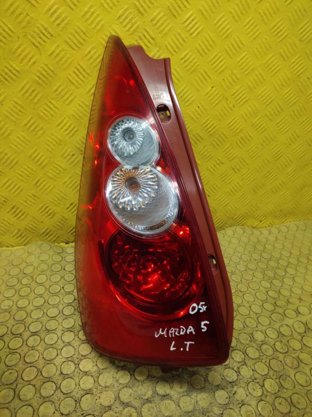 MAZDA 5 Licht links heck