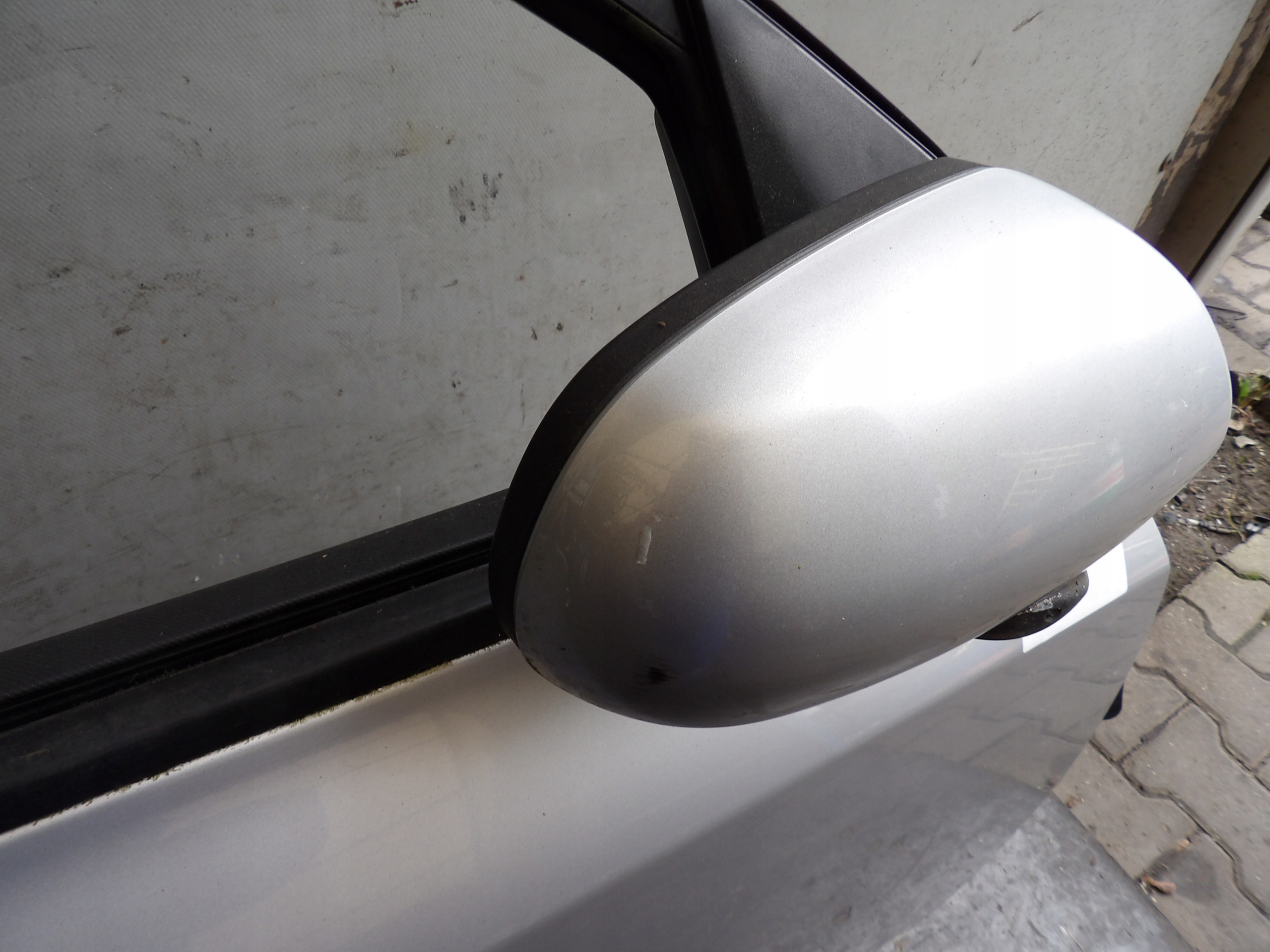 Kia Ceed and door front right HB 5D lak. 9S