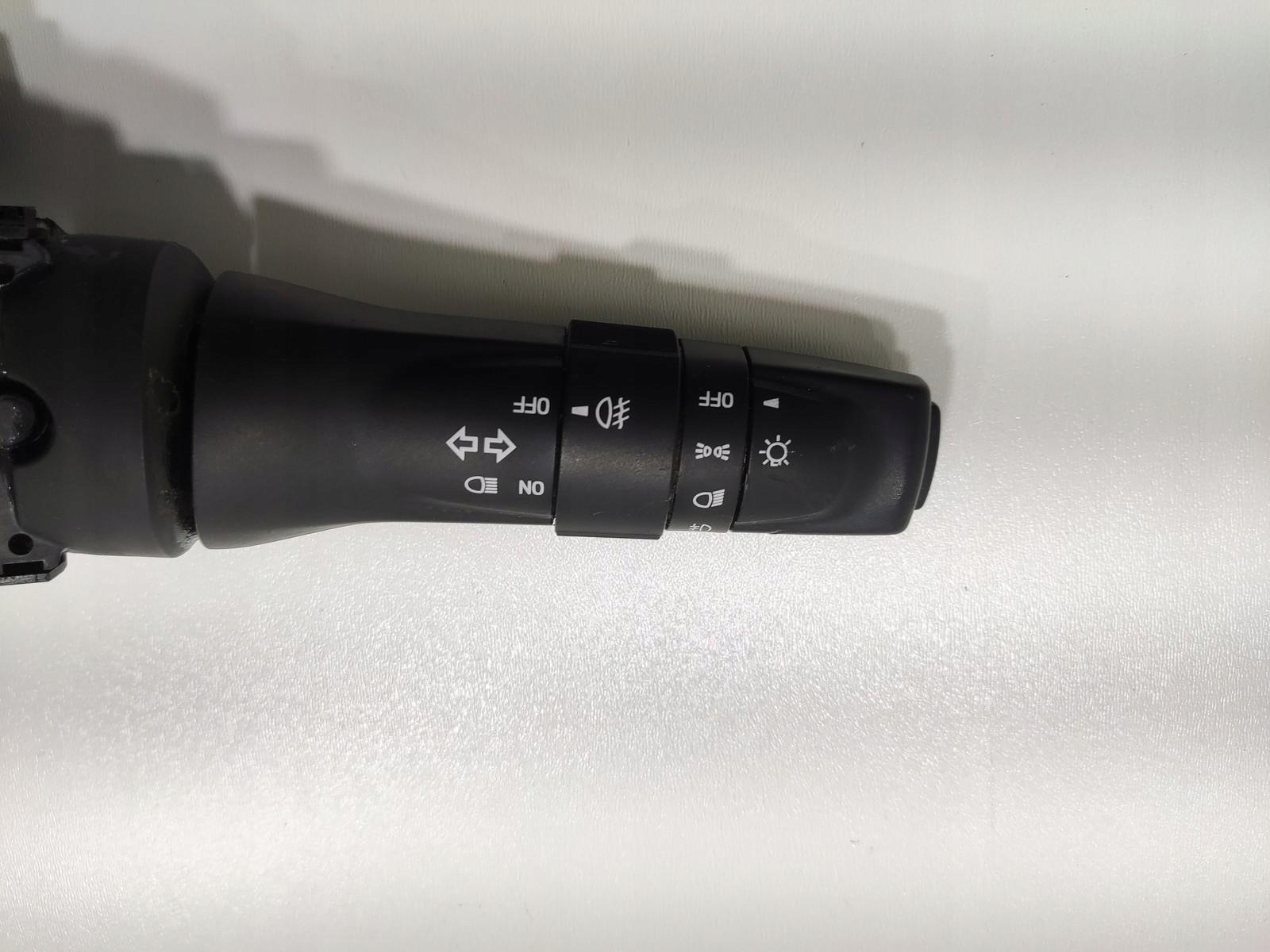 Schalter MANETKA Leuchten ISUZU D-MAX II 2011-2016 17G516