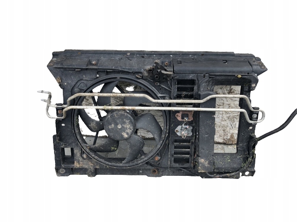 панель передняя / телевизор вентилятор peugeot 607 2.2
