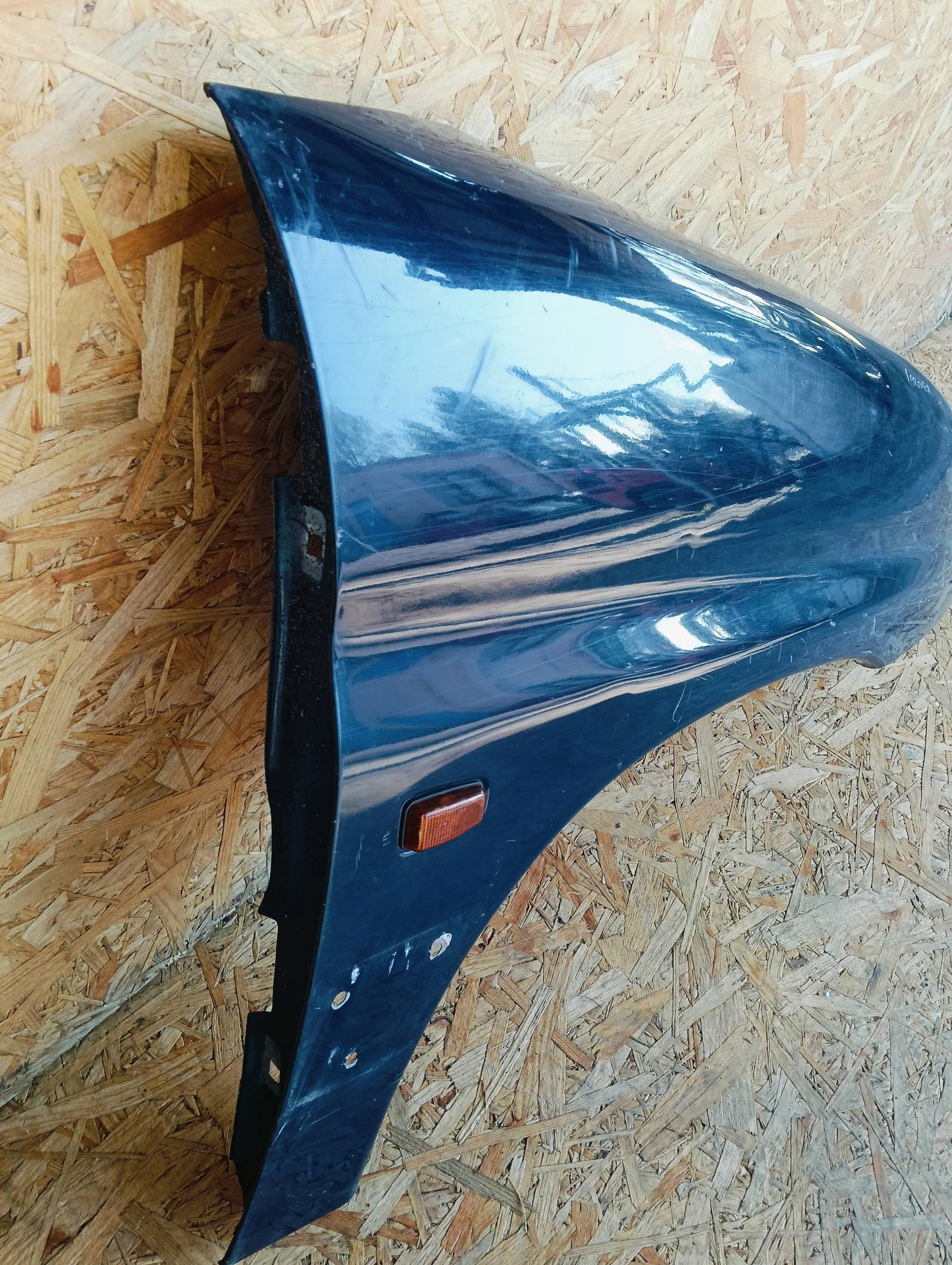 fender right front Peugeot Partner 98r