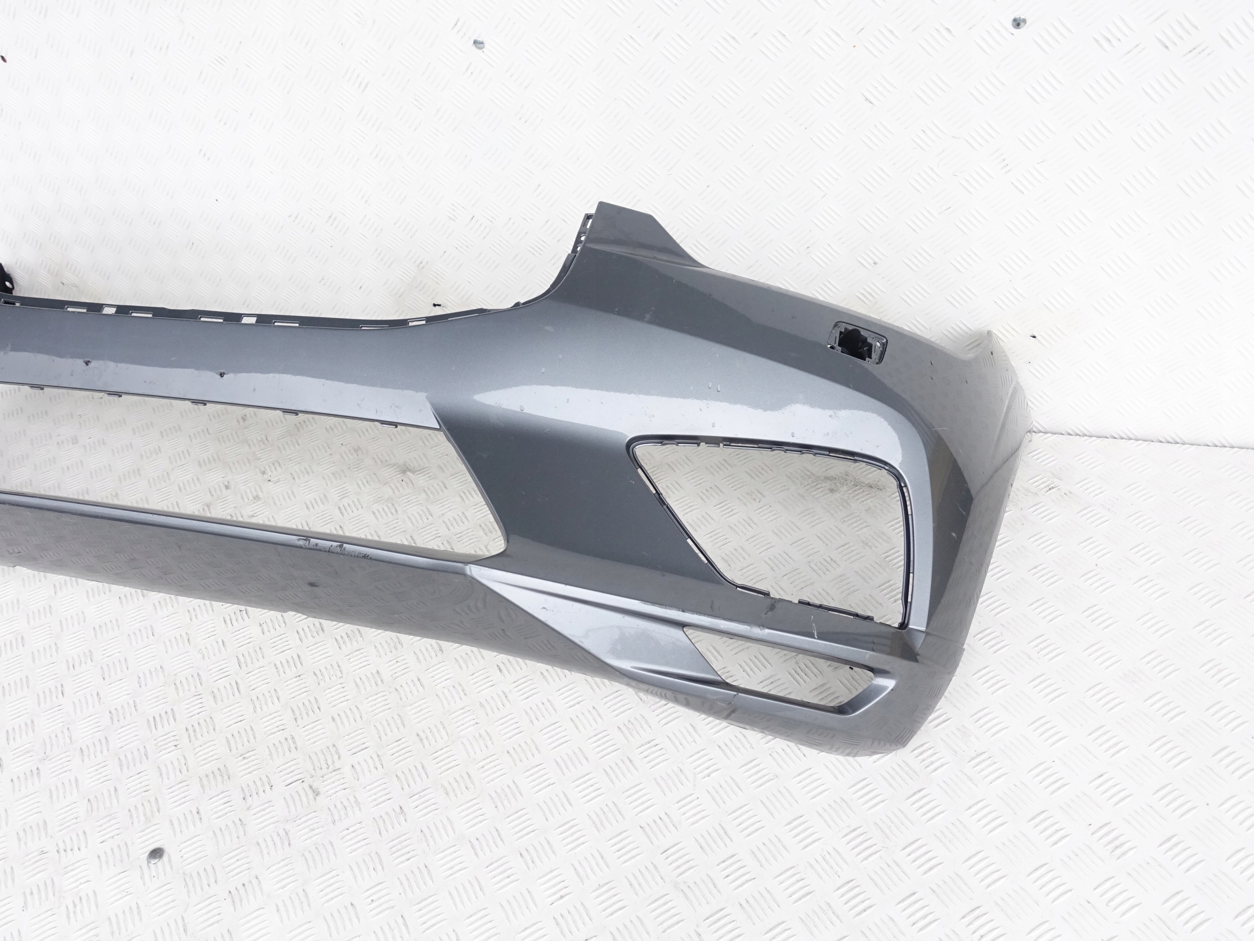 VOLVO XC60 II 17- R-design bumper front washer