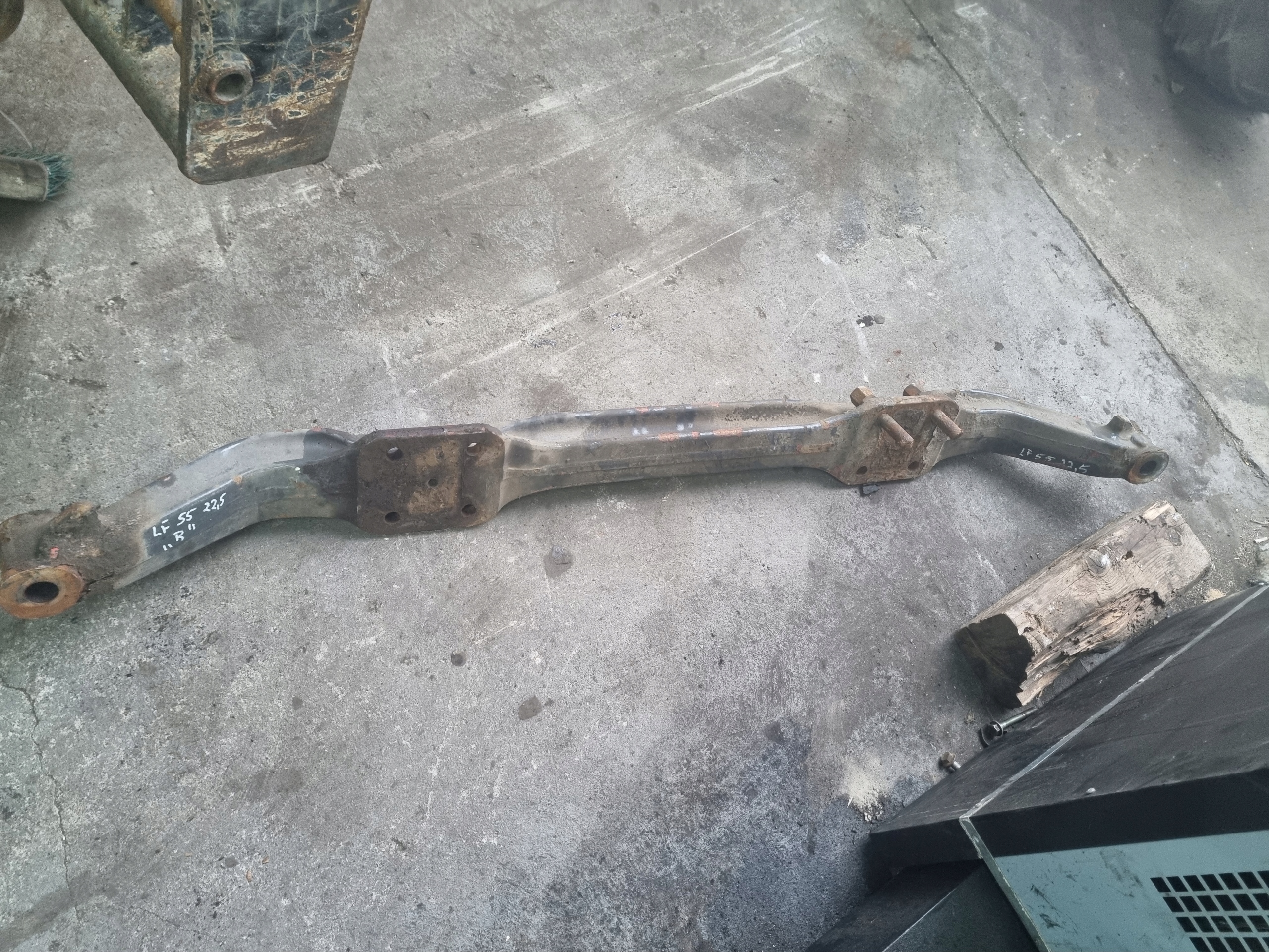 BELKA OŚ PRZEDNIA PRZÓD DAF 55 LF KOŁA 22.5