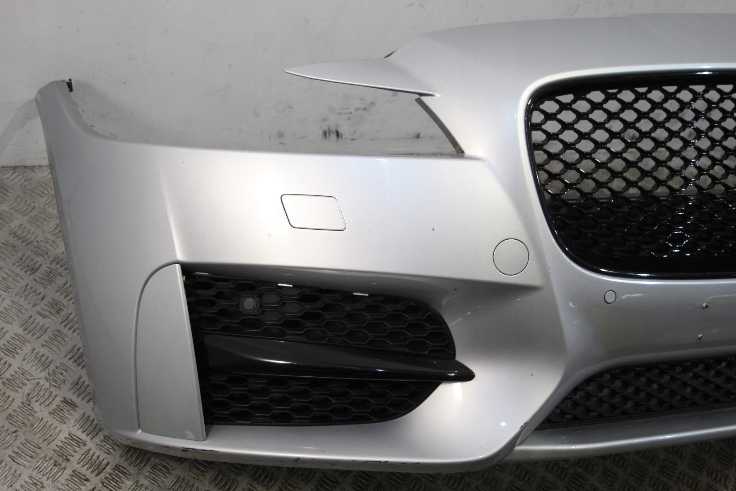bumper front 4X PDC JAGUAR XF II X260 R-SPORT