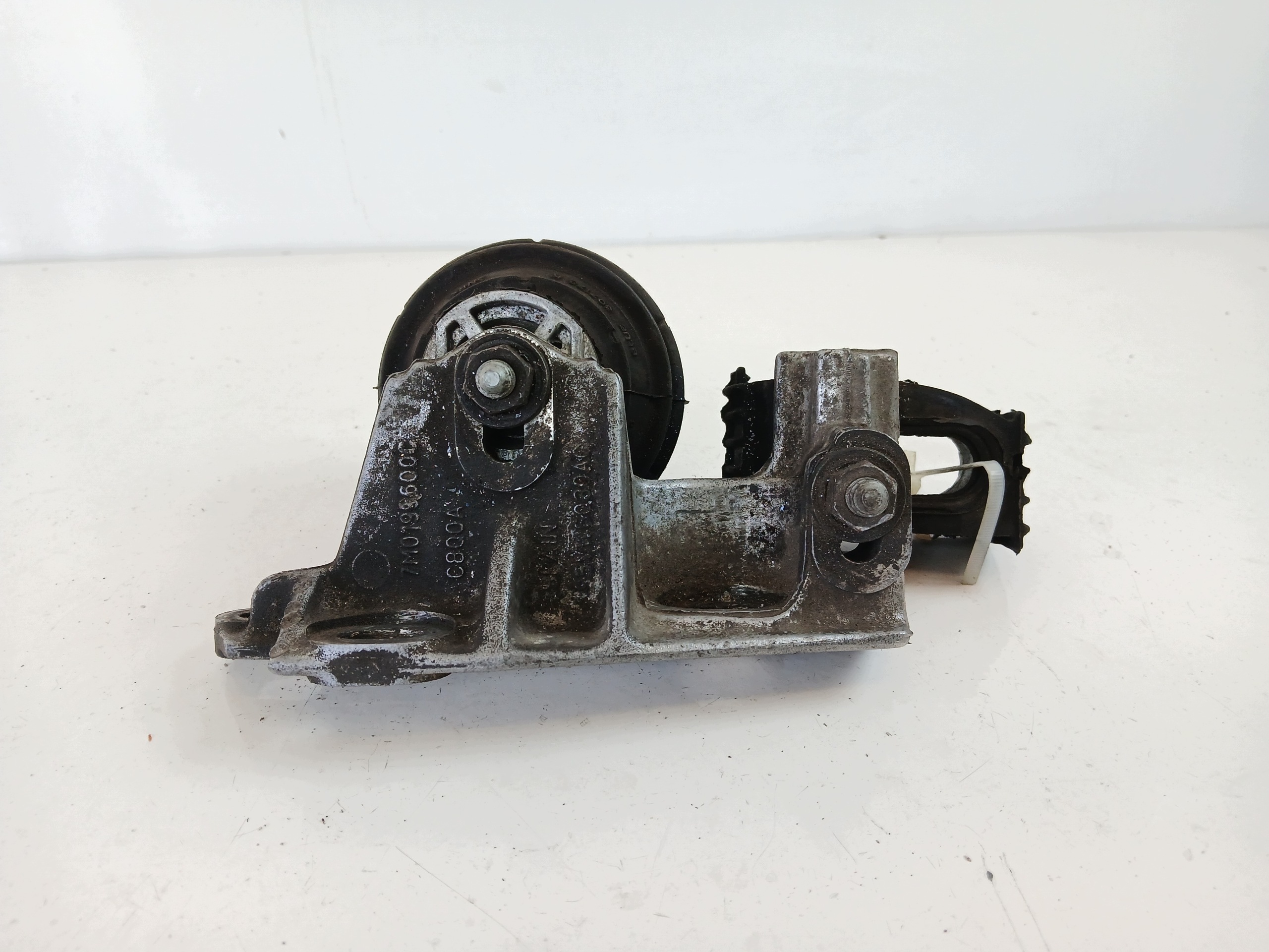 VW SHARAN and 1.9 TDI engine mount 7M0199600C