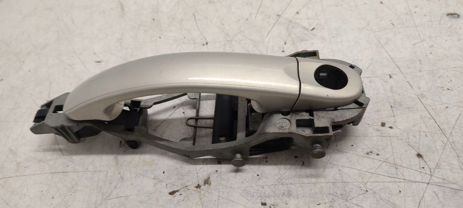 handle front front left VW Golf VI 1,2 TSI LR7L