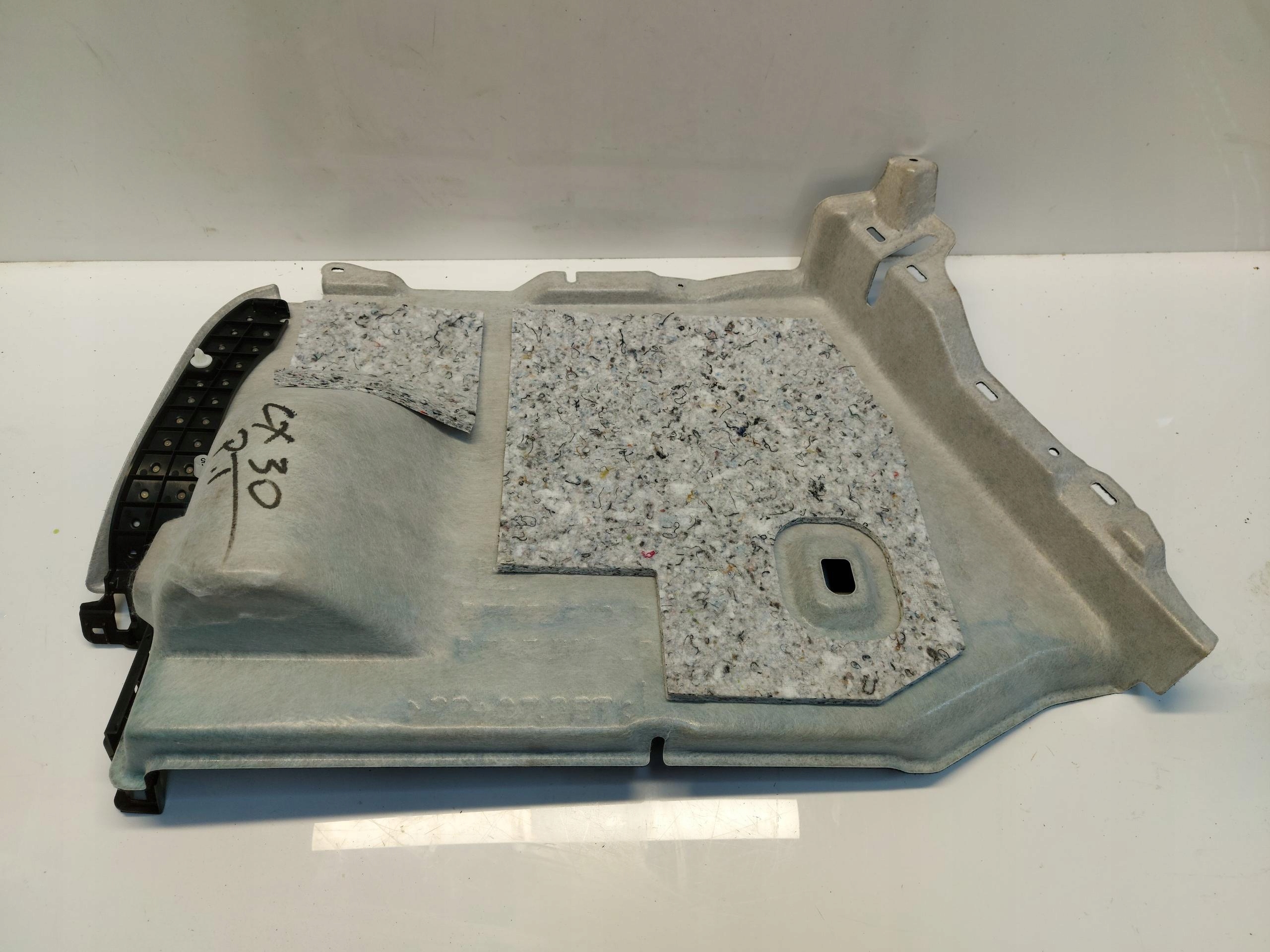 Mazda CX30 boot upholstery right rear part rear dfr568851a