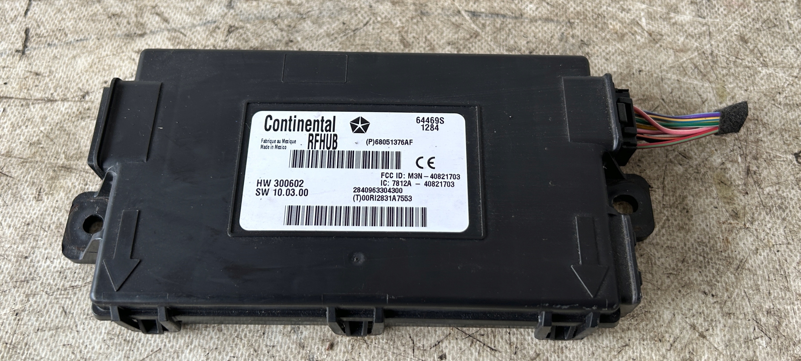 antenna amplifier LANCIA THEMA 11- 68051376AF