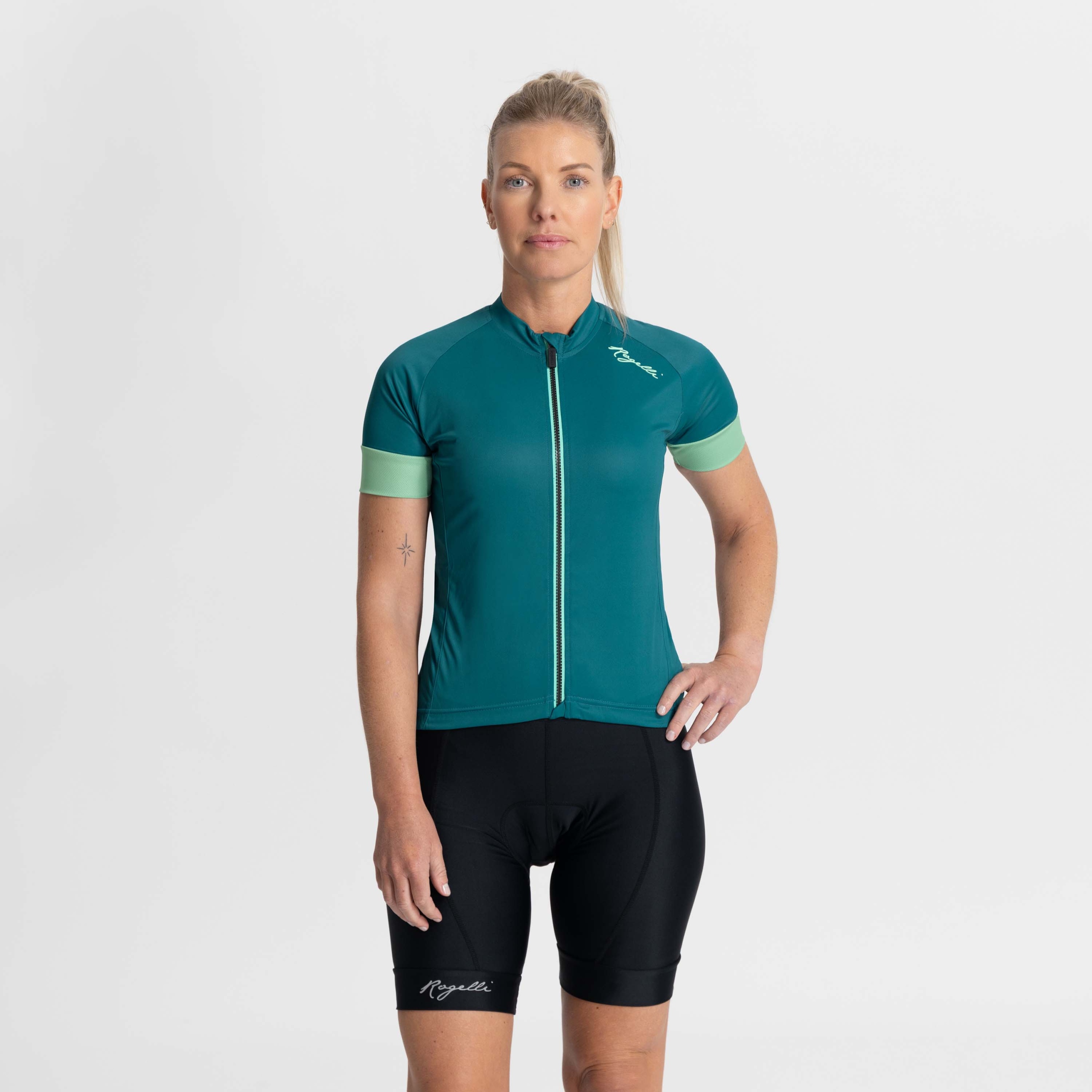 Rogelli MODESTA - damska koszulka rowerowa Właściwości elementy odblaskowe oddychające odprowadzające wilgoć szybkoschnące