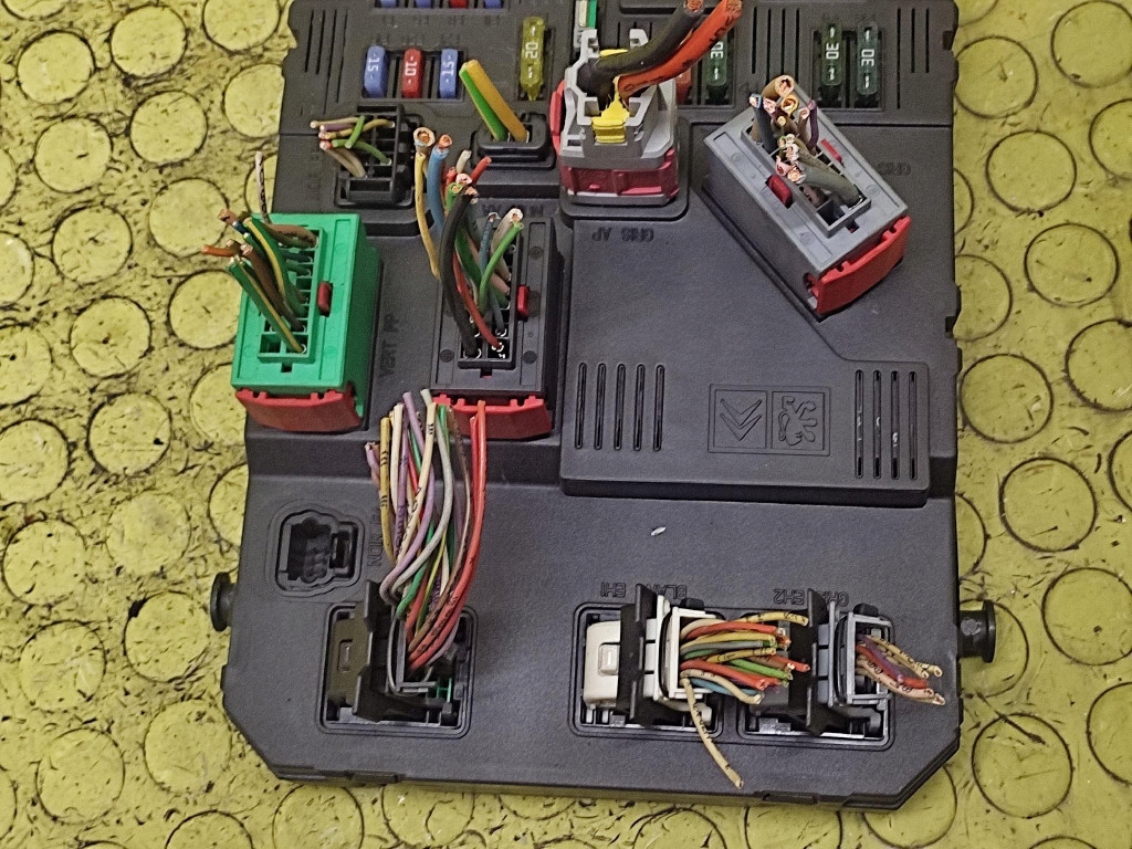 CITROEN XSARA module compartment BSI 9652474980