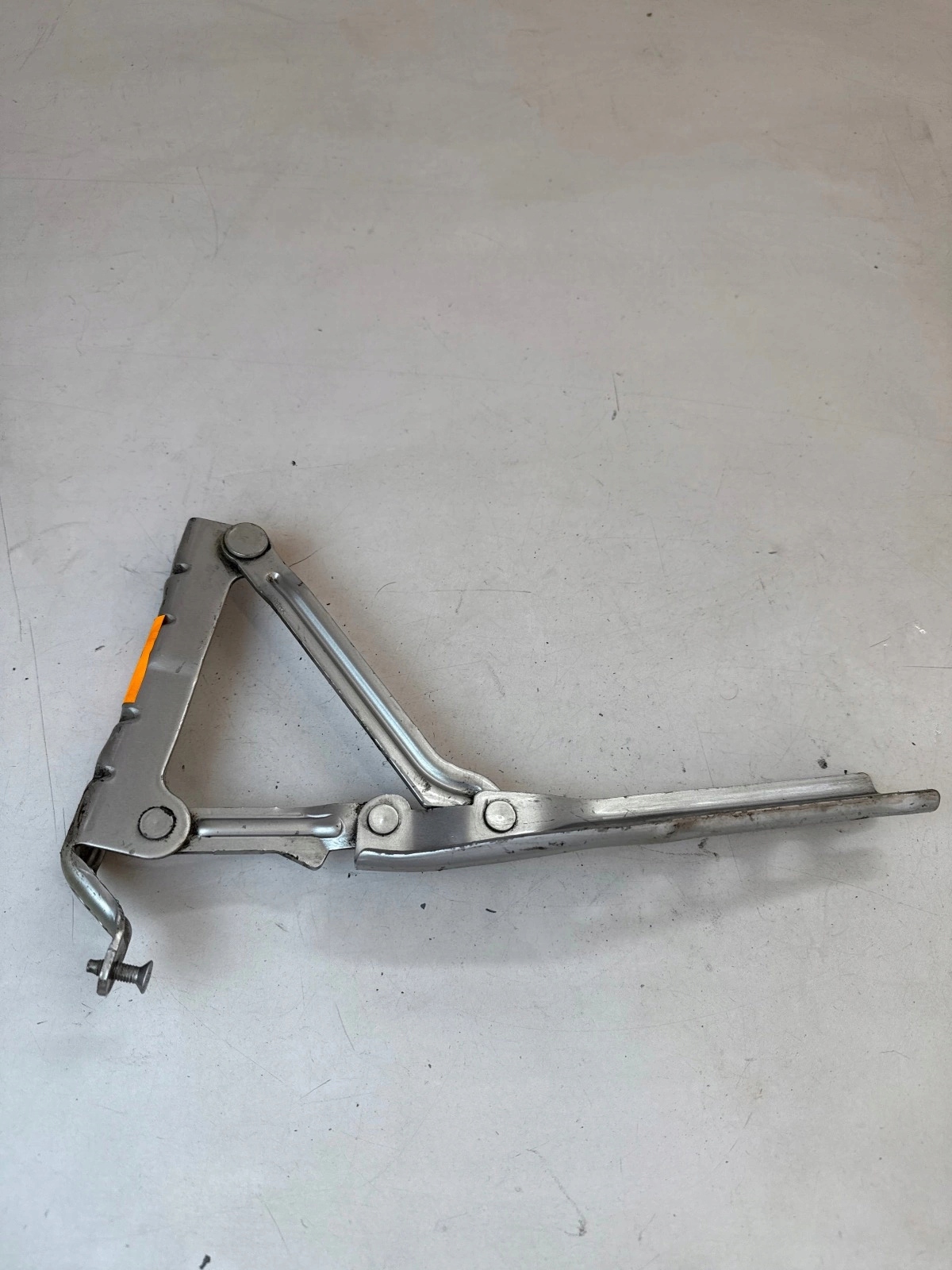 hinge bonnets front front right Skoda Roomster Fabia II