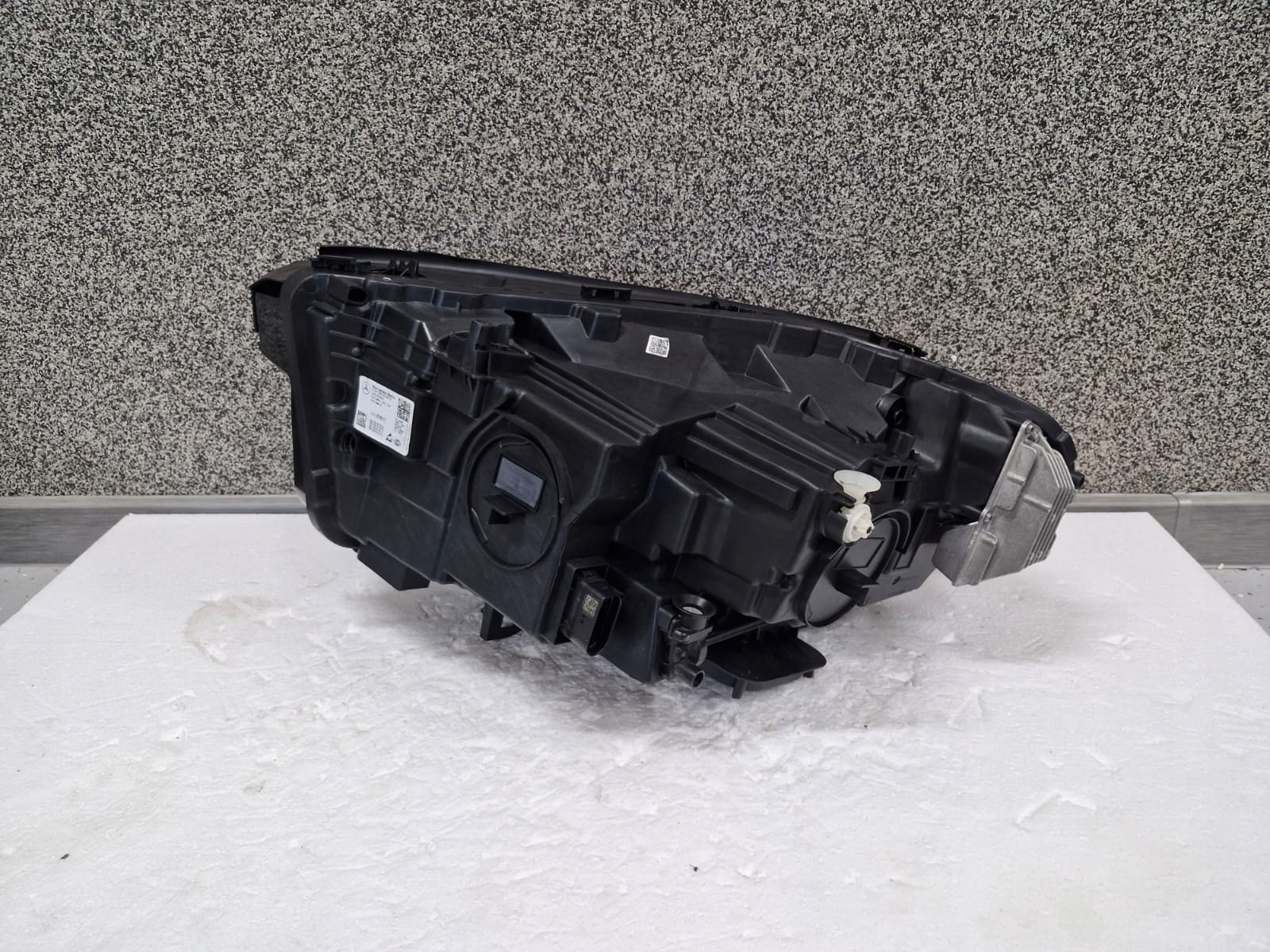 light right Mercedes GLA W247 Full Led Multibeam Led
