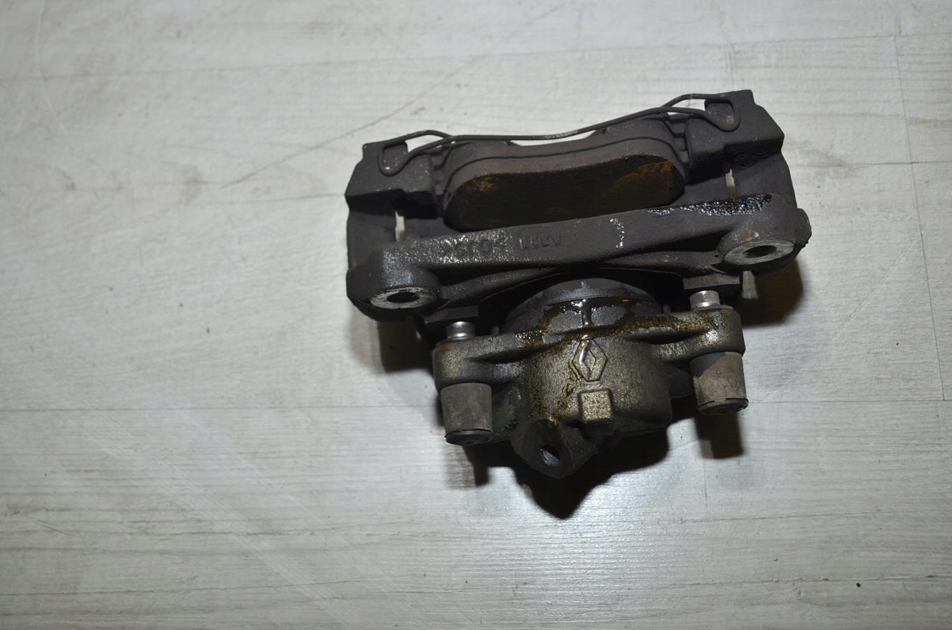 caliper right front Dacia Duster II 20r