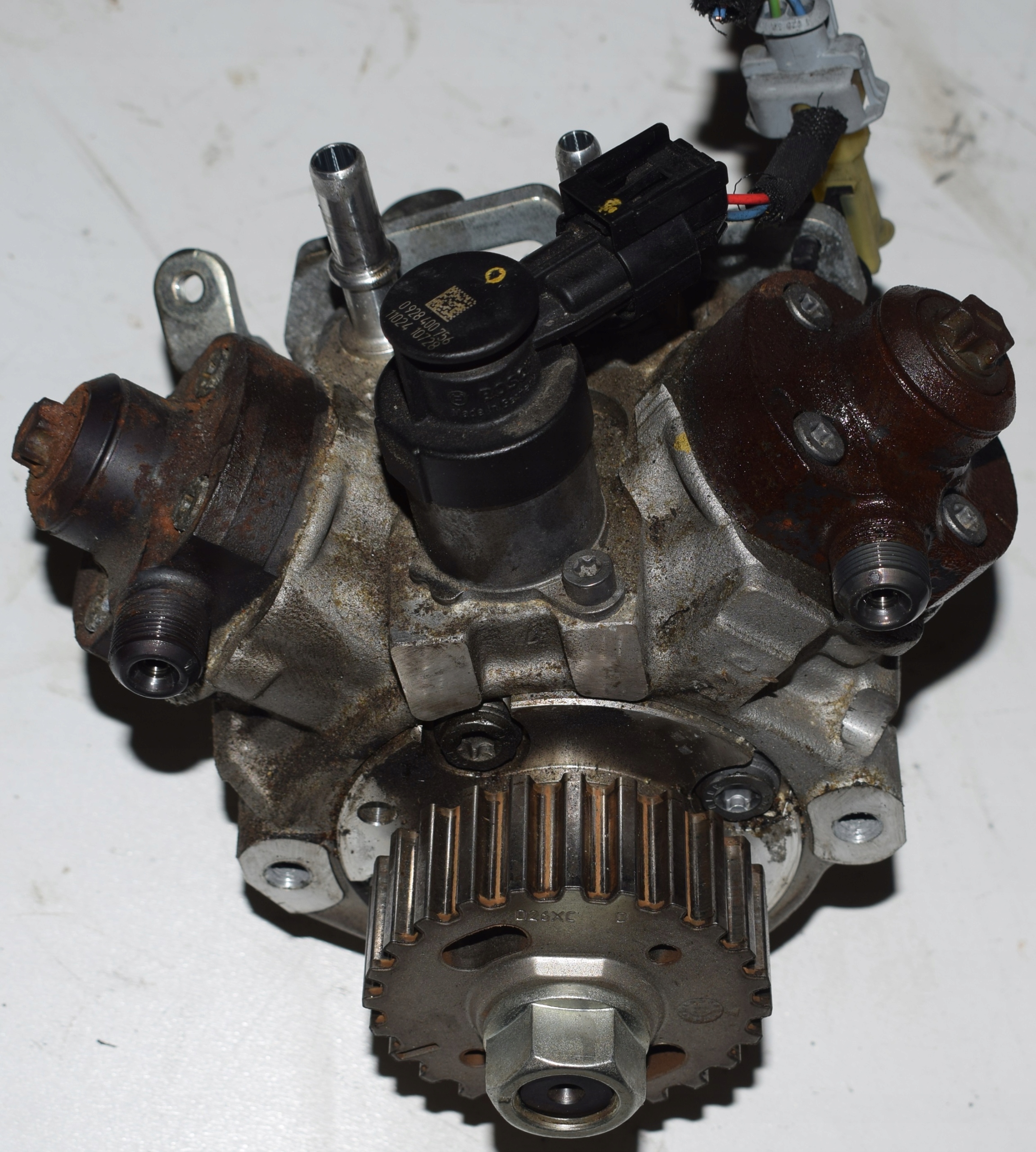 0445010629 AH2Q9B395AC - CITROEN C5 III 3.0 HDi паливний насос JAGUAR XF