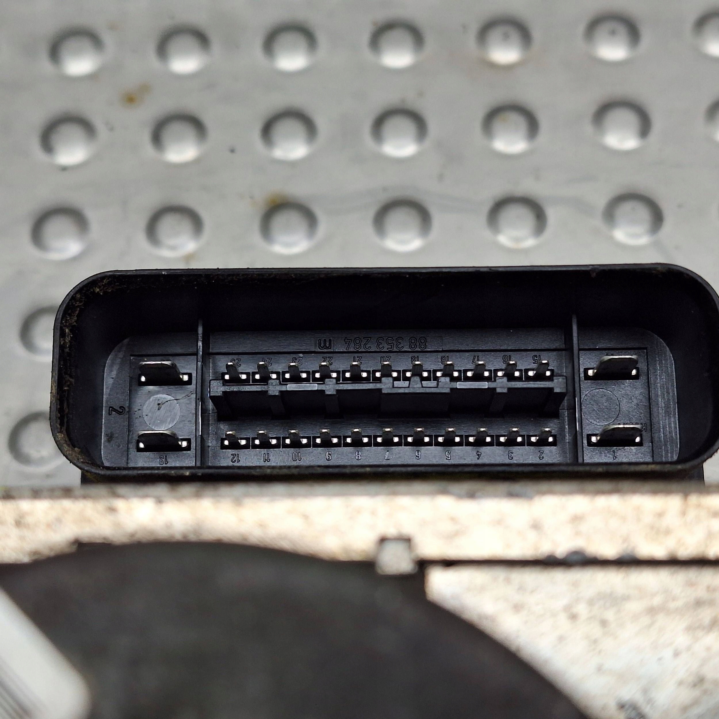 насос ABS 06.2109-0121.3 suzuki WAGON R+ 84E1 BE 4WD