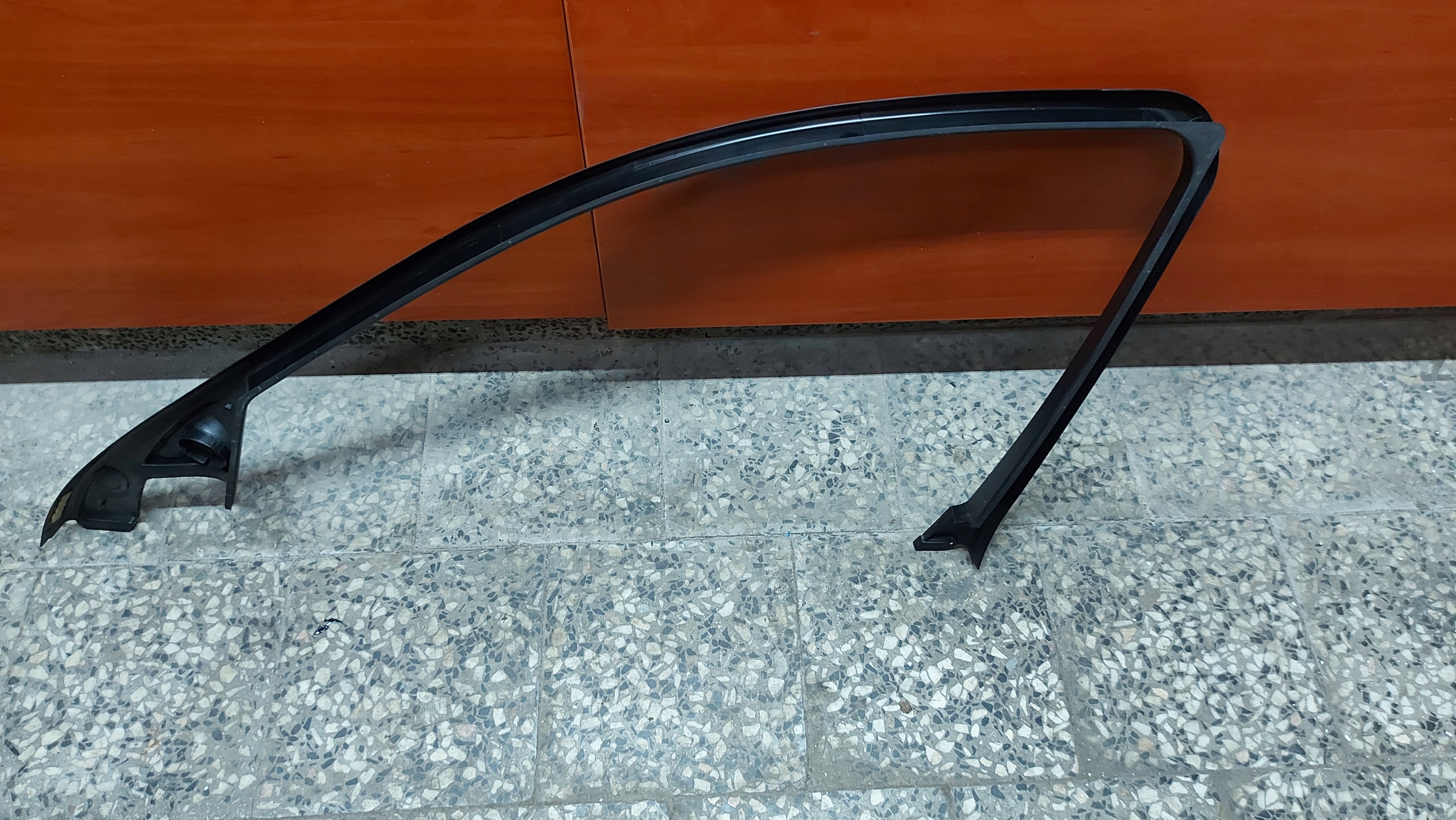 moulding cover frame door left front windows BMW 5 E60 E61