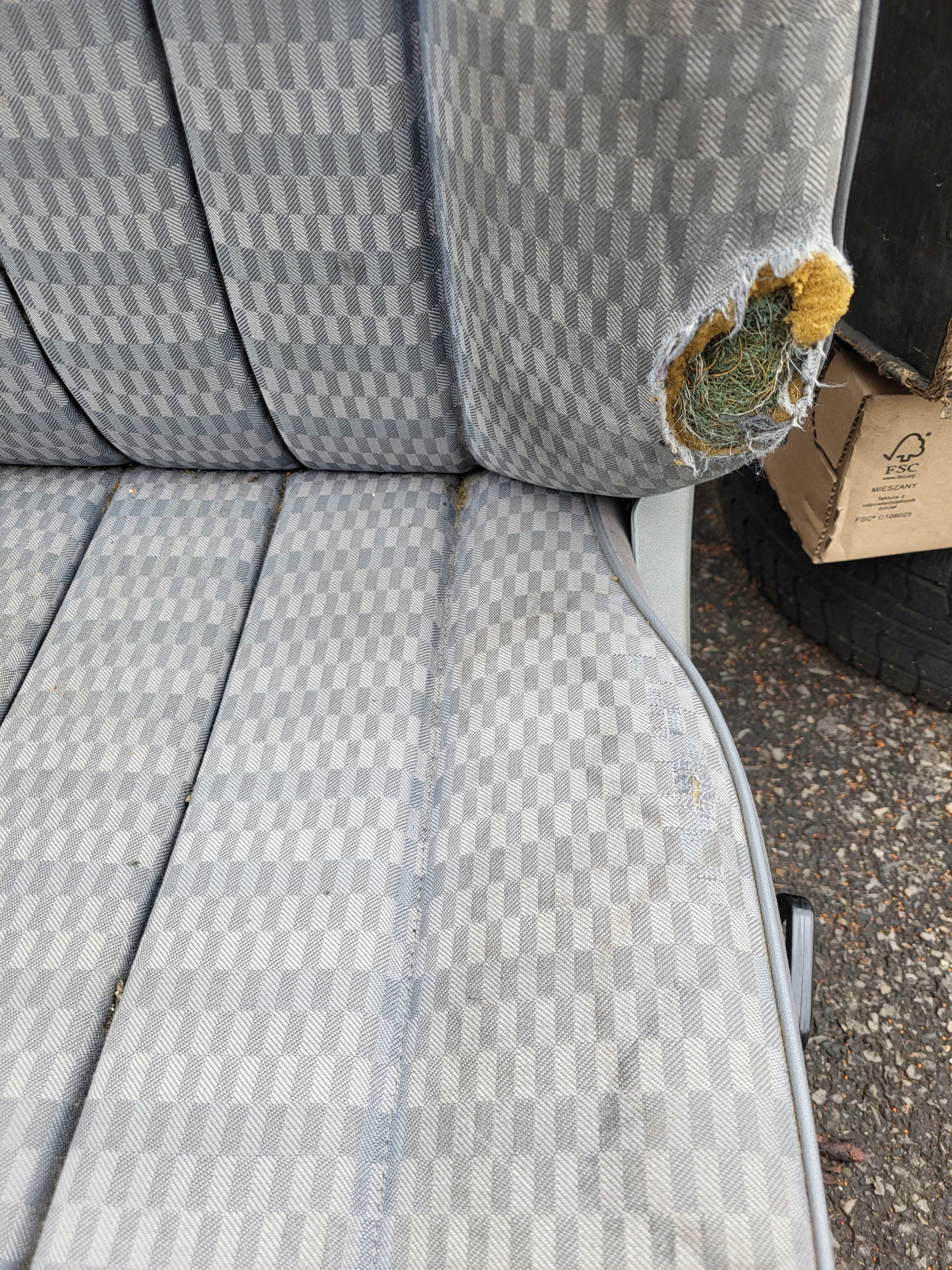 Siège Avant Fixation arbre ceintures sécurité MERCEDES 190 W201 OE