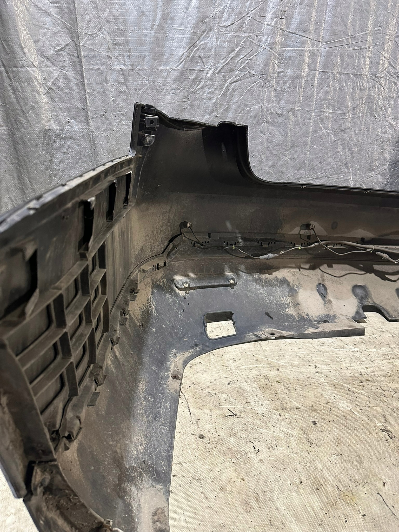 bumper rear part VOLKSWAGEN VW JETTA sedan PDC LC9X