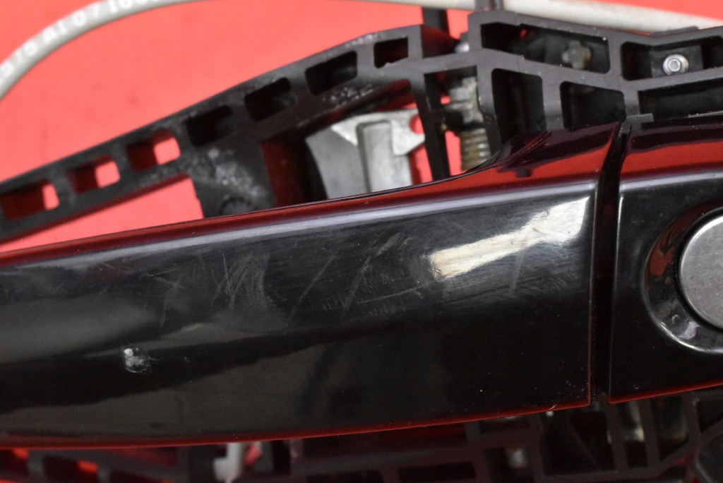 handle left front front (668) SCHWARZ II 7297749 BMW F20 11-15