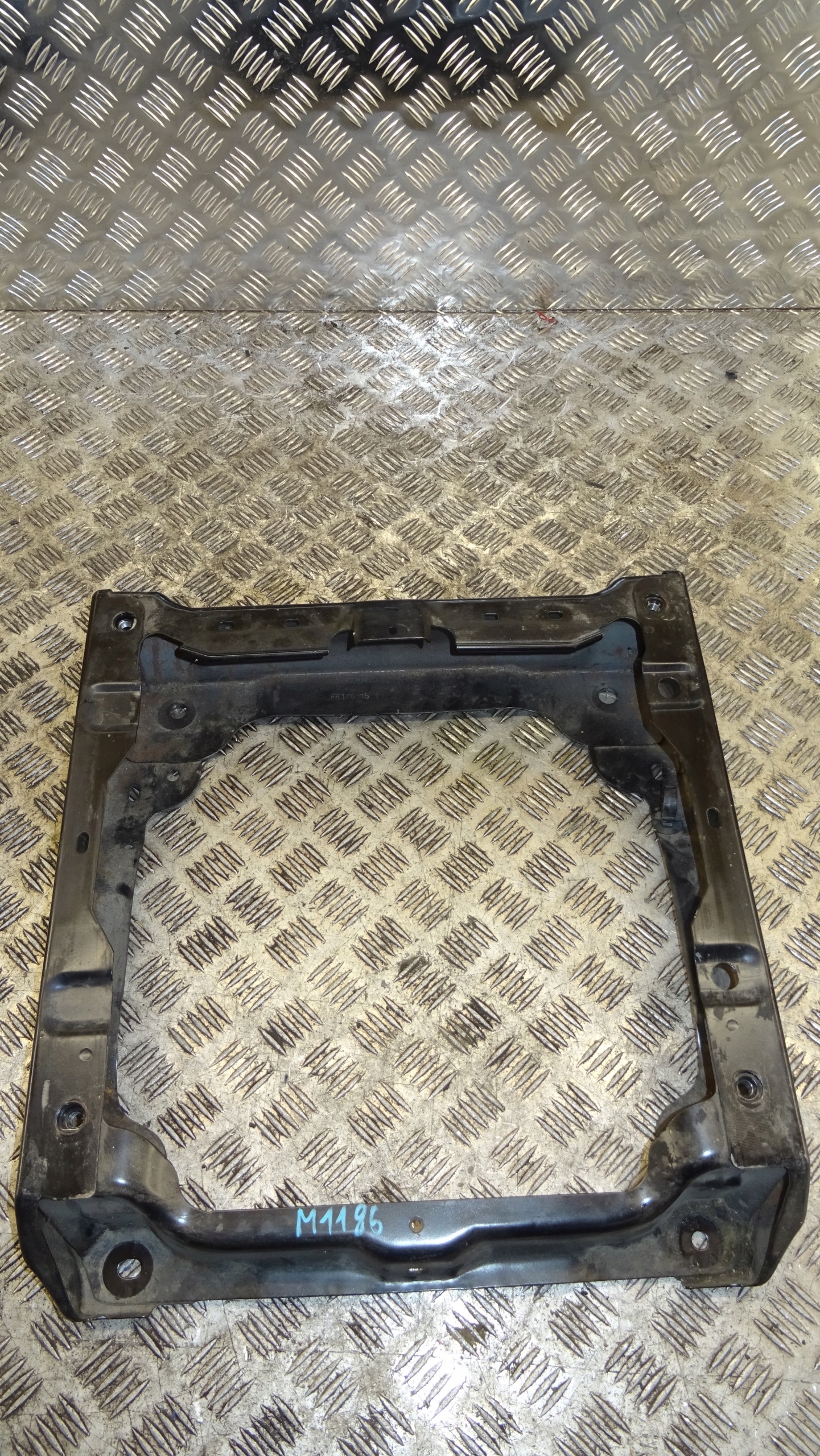 holder seat driver´s RENAULT TRAFIC III 1226278