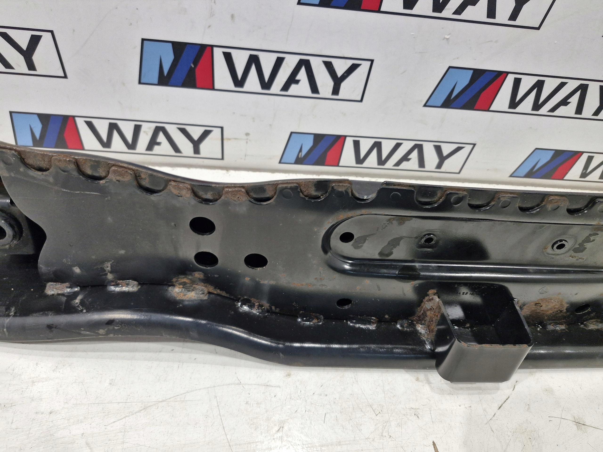 BMW E63 E64 bumper support rear part rear console 7185480