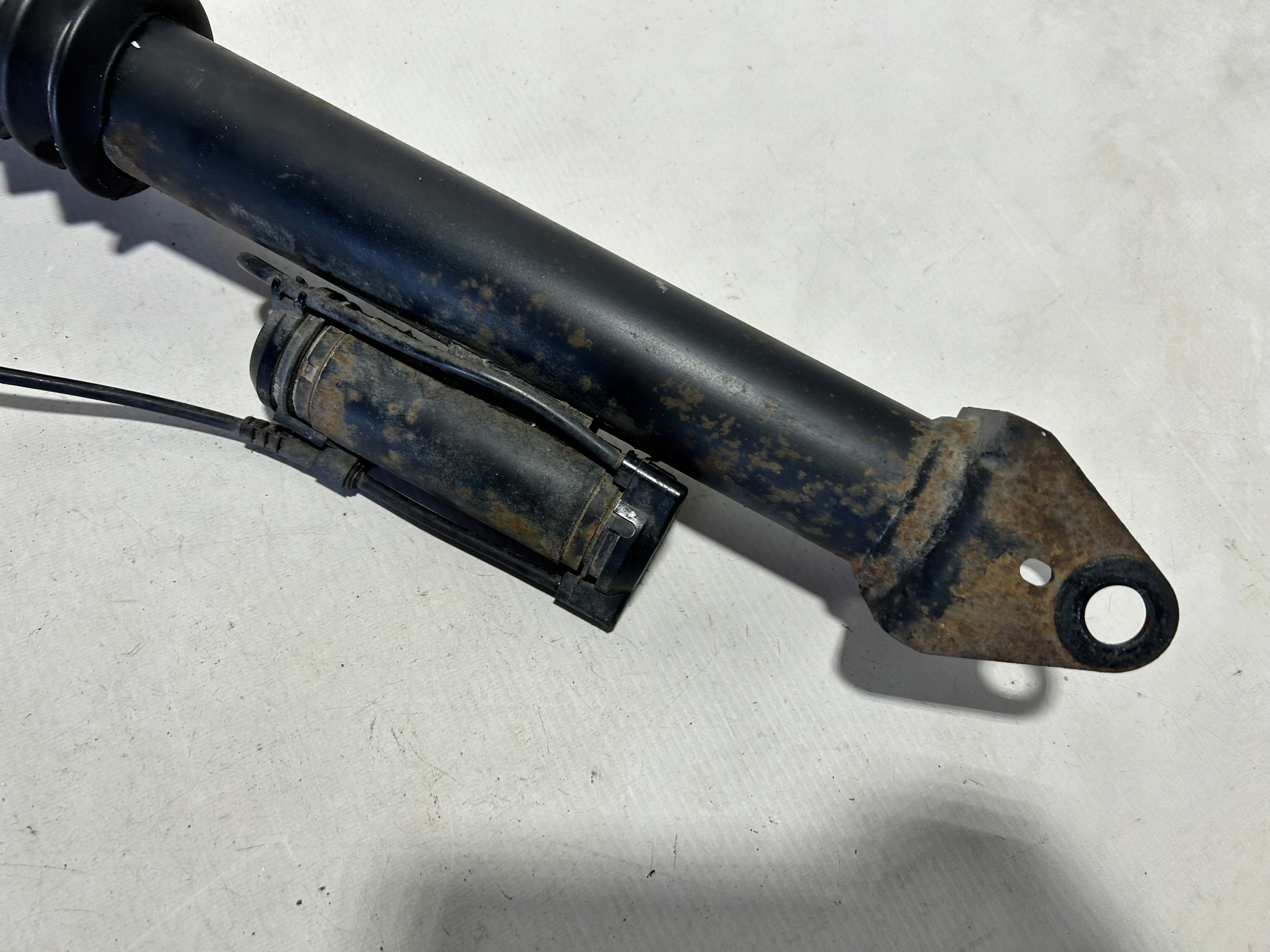 shock absorber rear part left right MERCEDES ML GL GLE W166 EDC