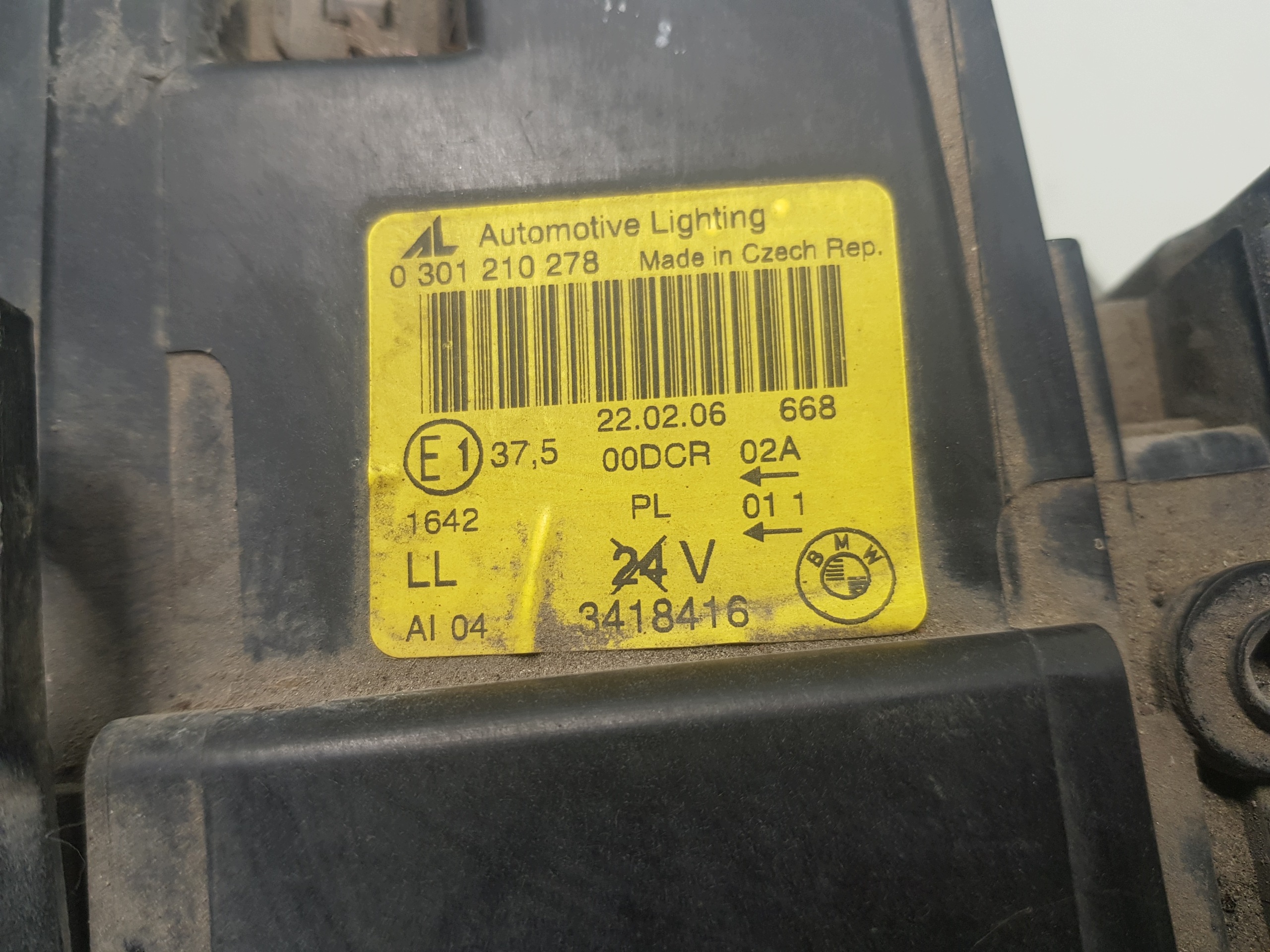 light right front BMW X3 E83 AL XENON complete 3418416