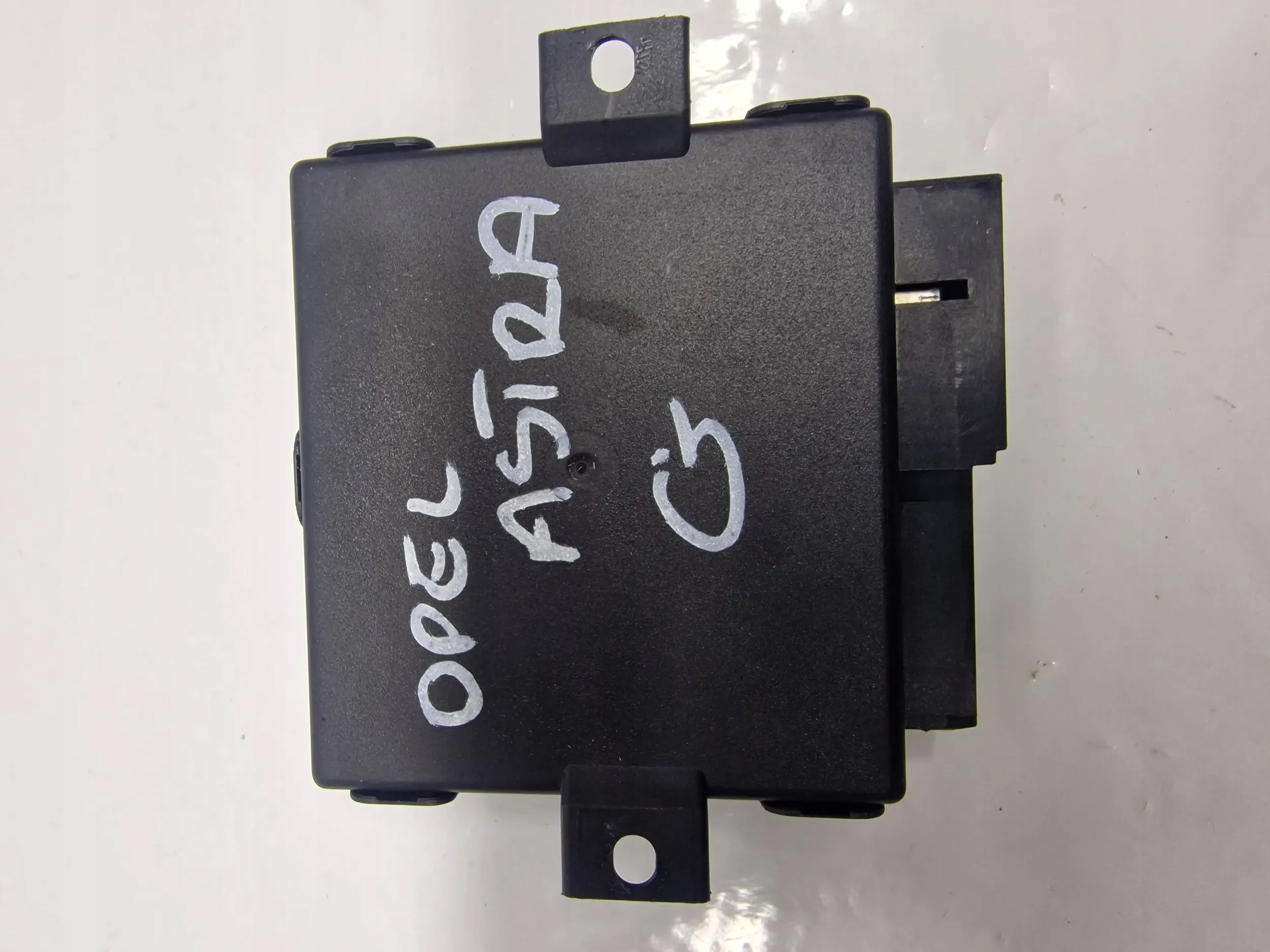 Opel Astra G 1999 Moduly komfortu 24410018