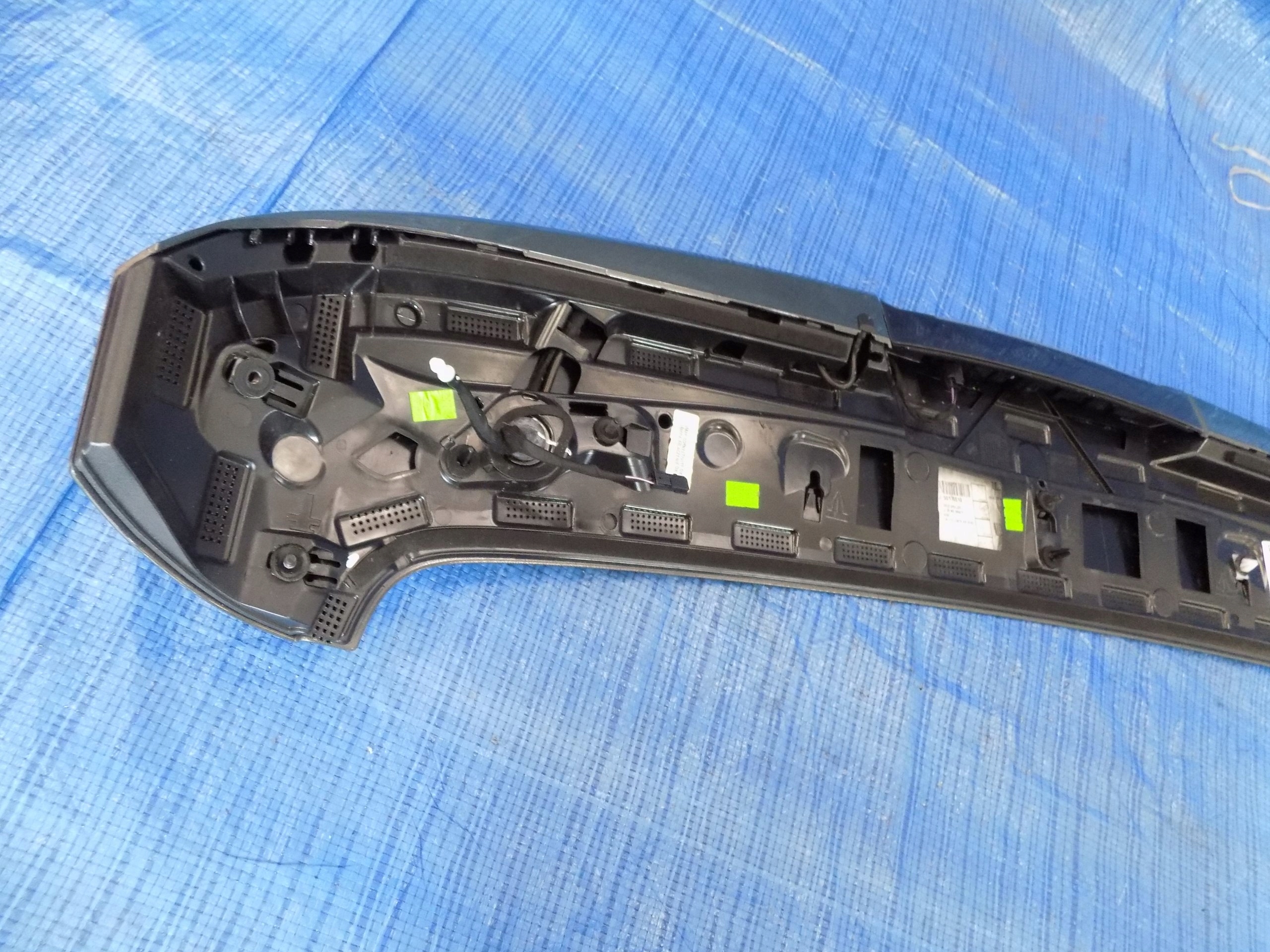 ASTRA V K SPOILER du capot LOTKA HB