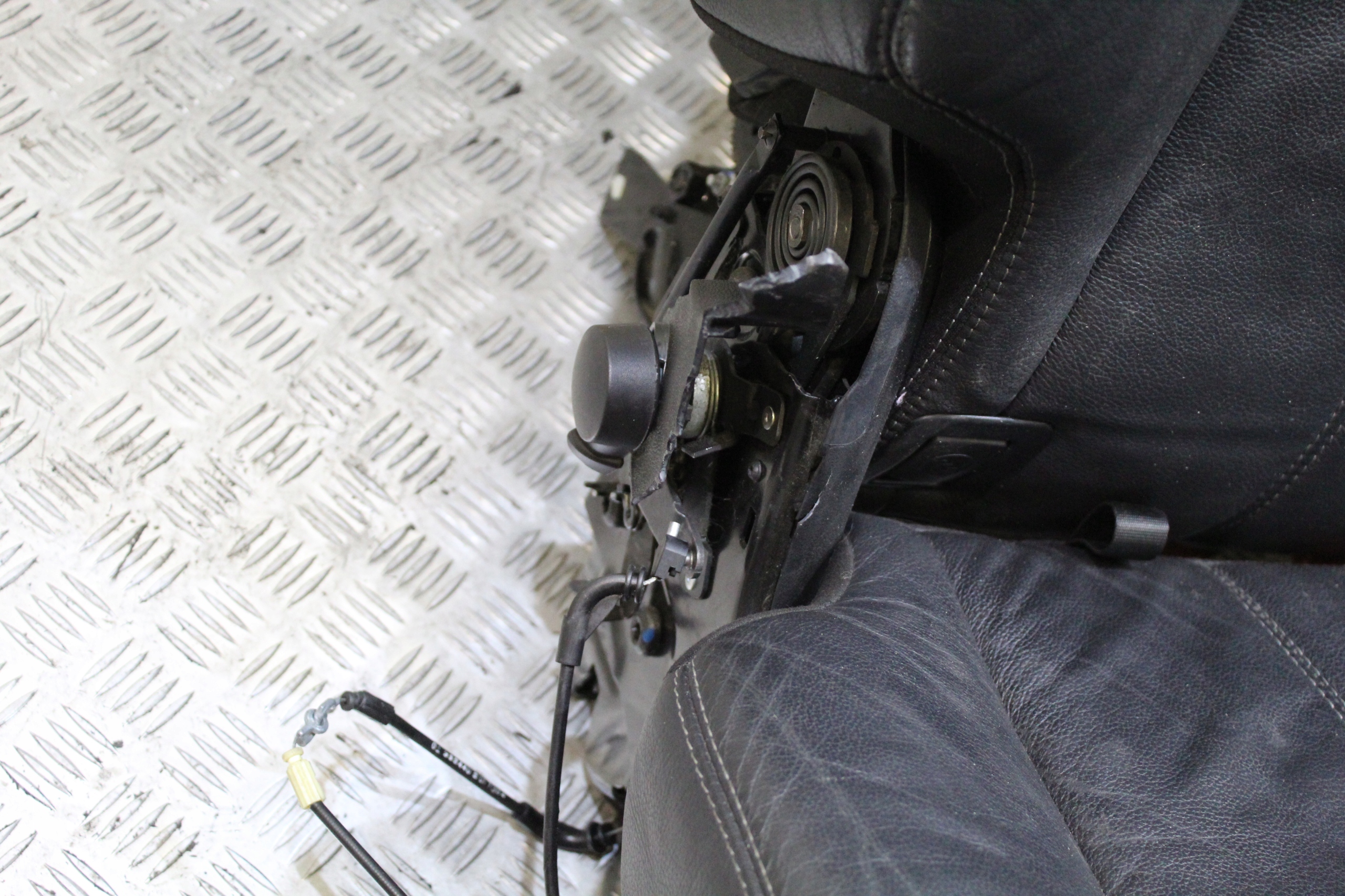 кресла Салон кожа GL W164