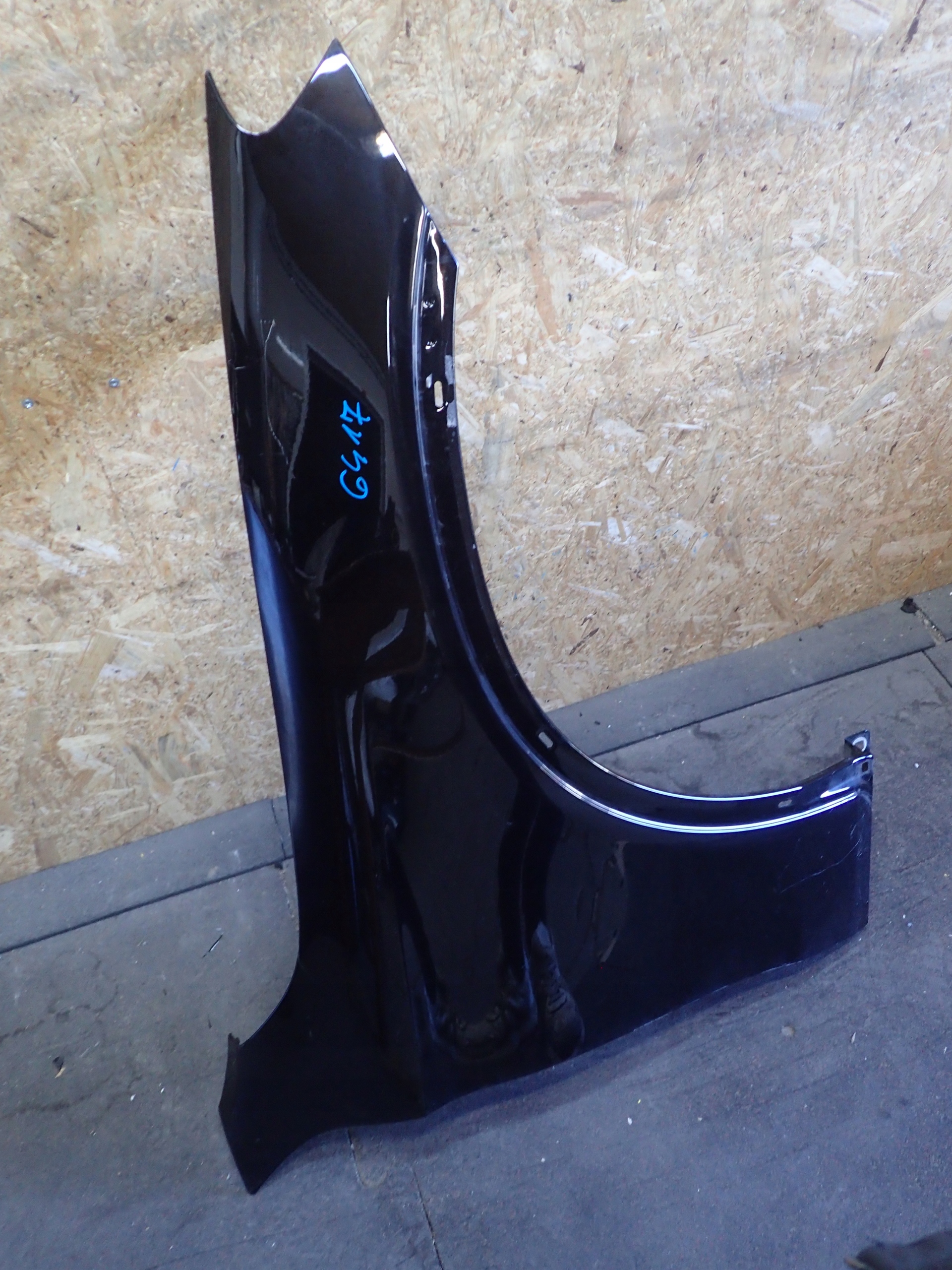 fender front right MERCEDES GLC W253