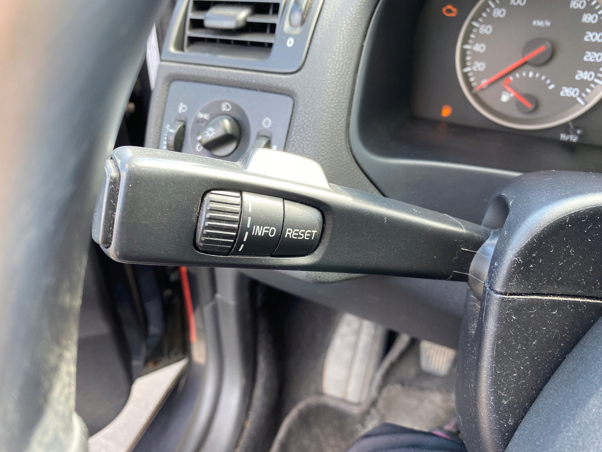 Interrupteur commande phares feux ZESPOLONY Volant VOLVO V50 2 II 04-10