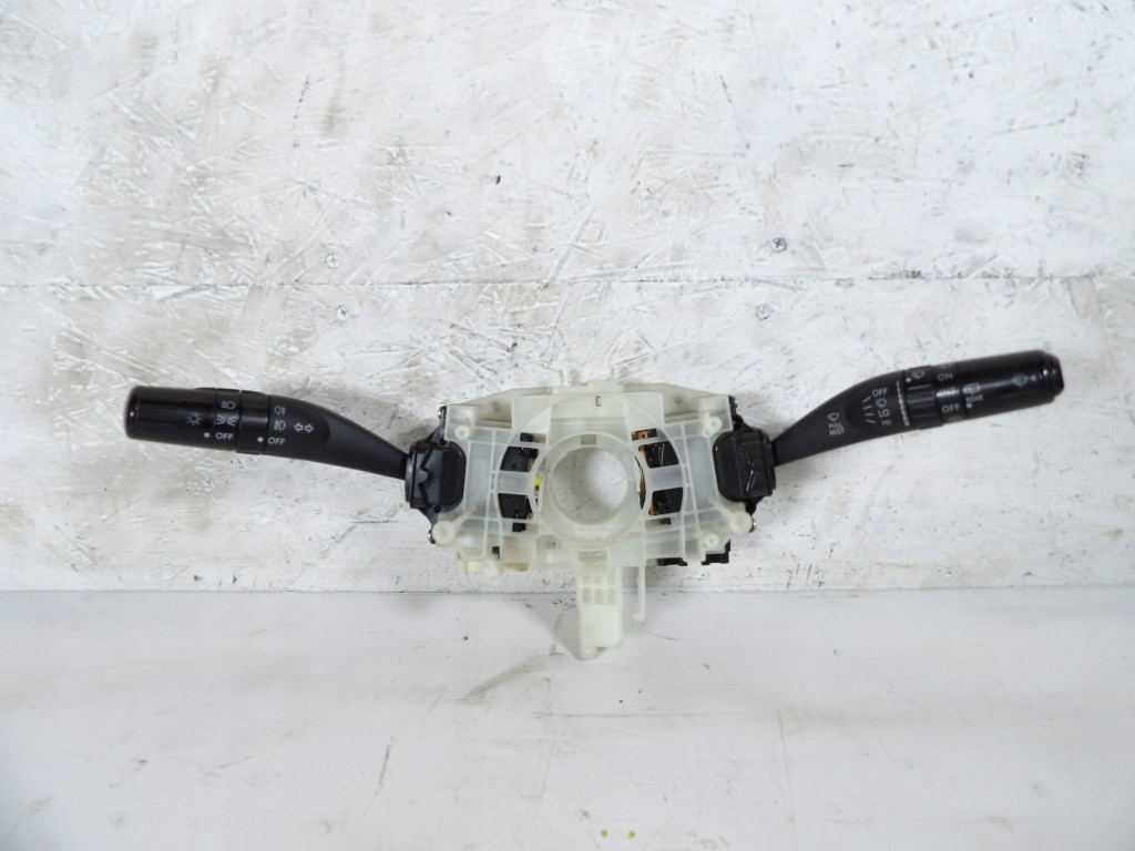SUBARU FORESTER III DEVIO LUCI TERGICRISTALLO TERGI 83111FG480