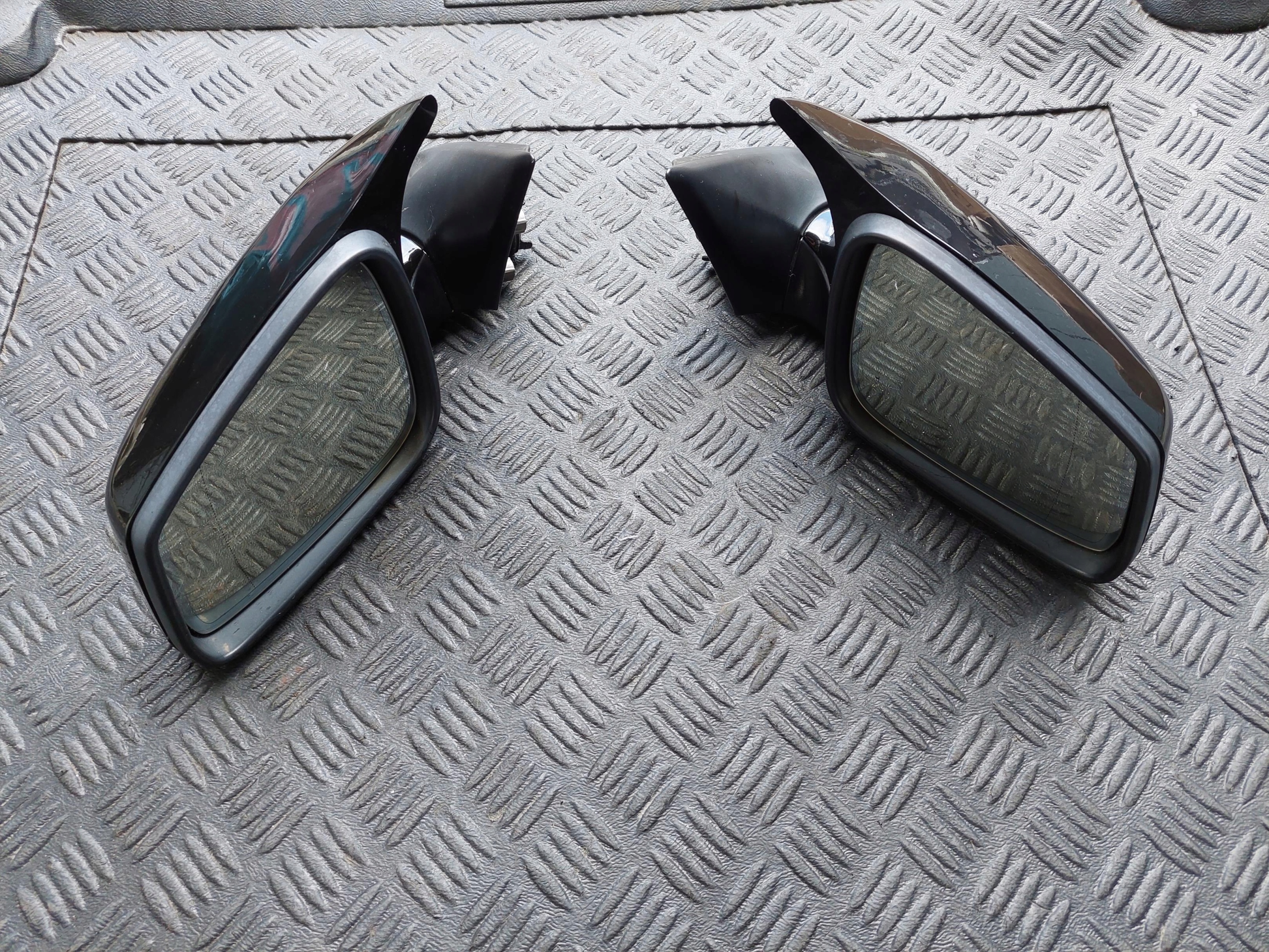 mirror black, left right 3PIN BMW 6 F13 F12