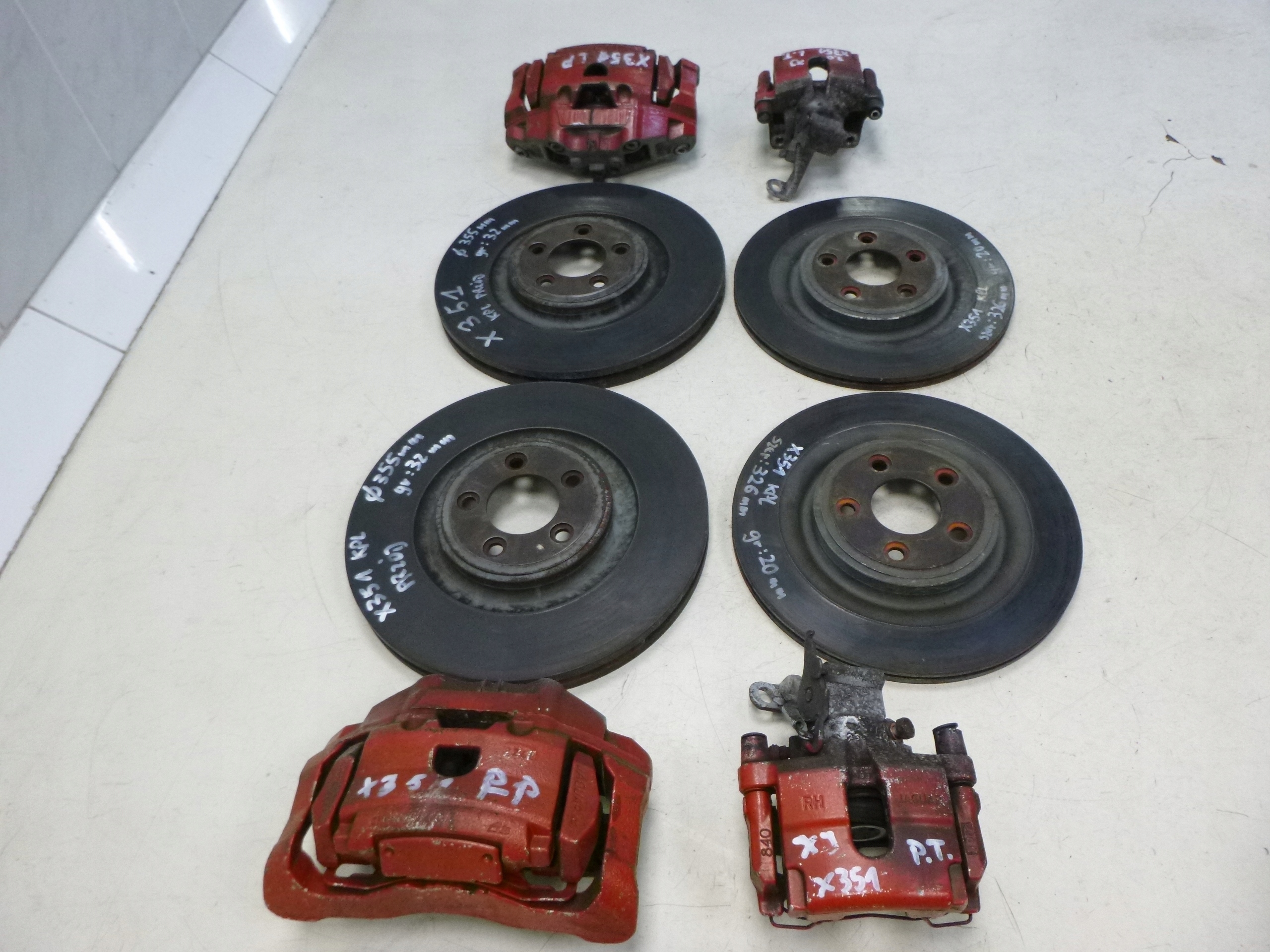JAGUAR XJ X351 discs brake calipers KOMPLET