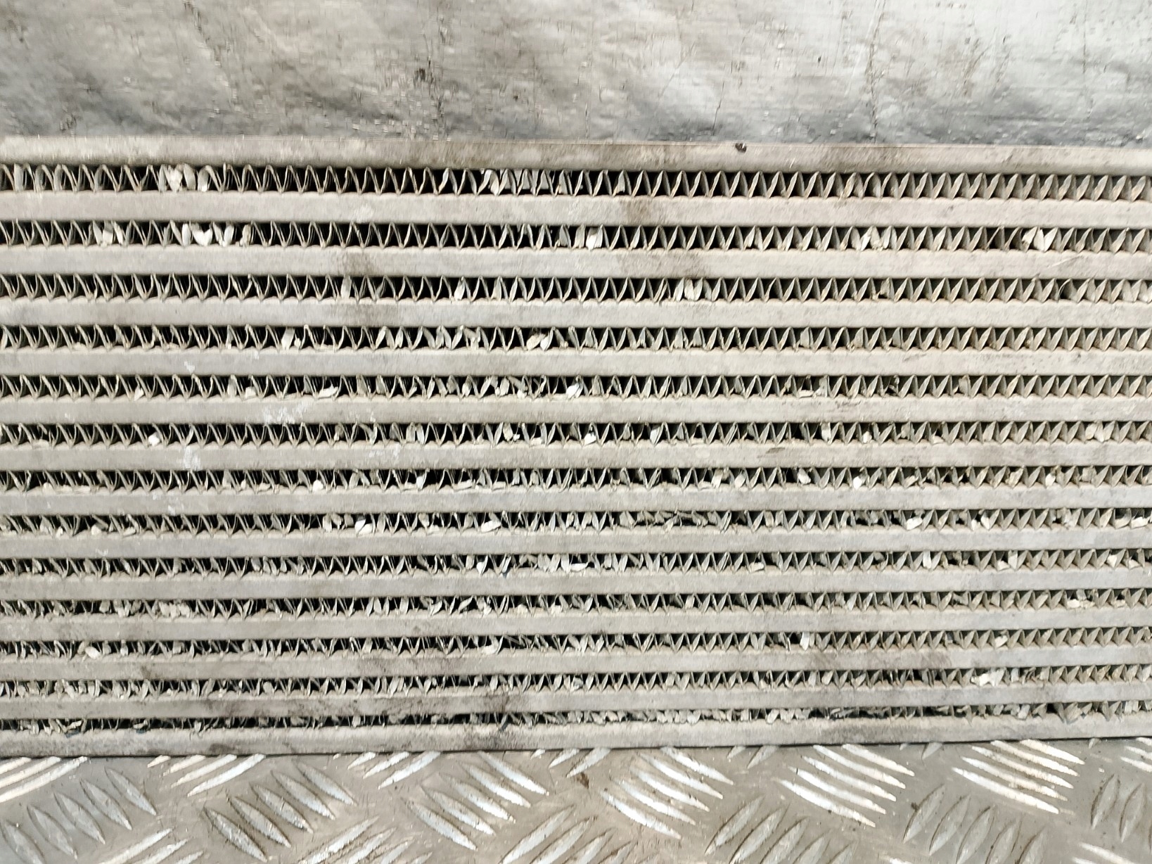 Kühler luft INTERCOOLER RENAULT SCENIC II 2 1.5 DCI 8200115540-D