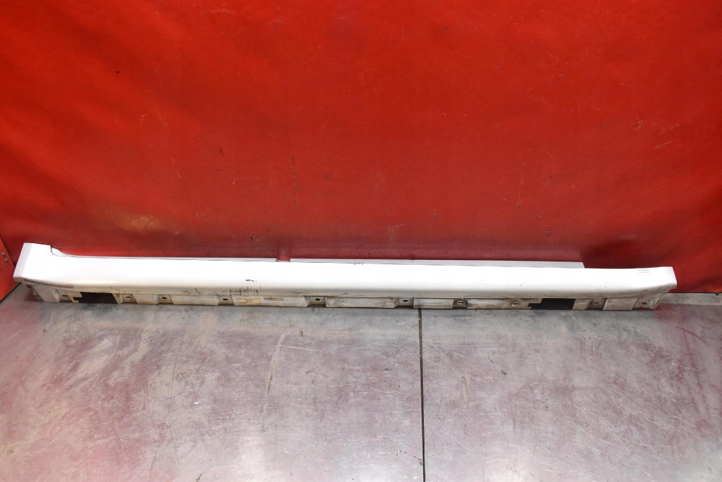 cap threshold right 354 7218624 BMW F02 LONG 08-12