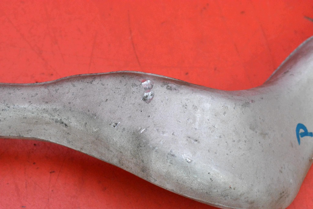 arm right front lower BMW E90 E91 2.0 D 143 KM 04-12
