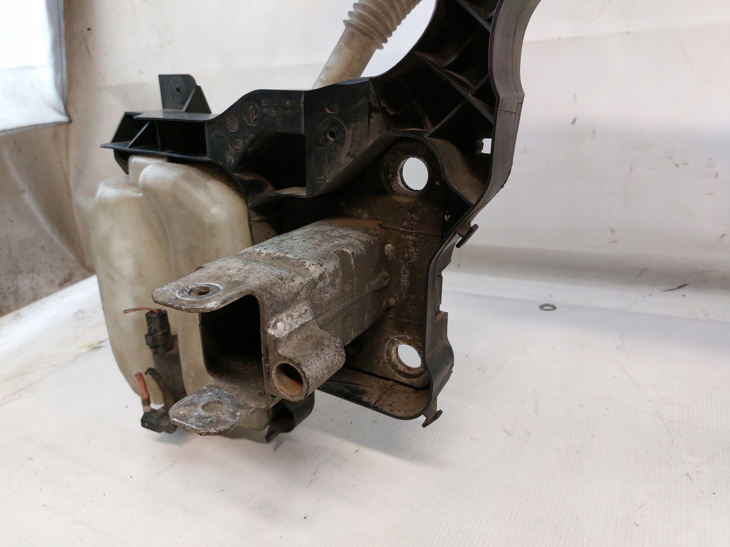 support panel for radiators pillar RENAULT SCENIC II 1.9DCI